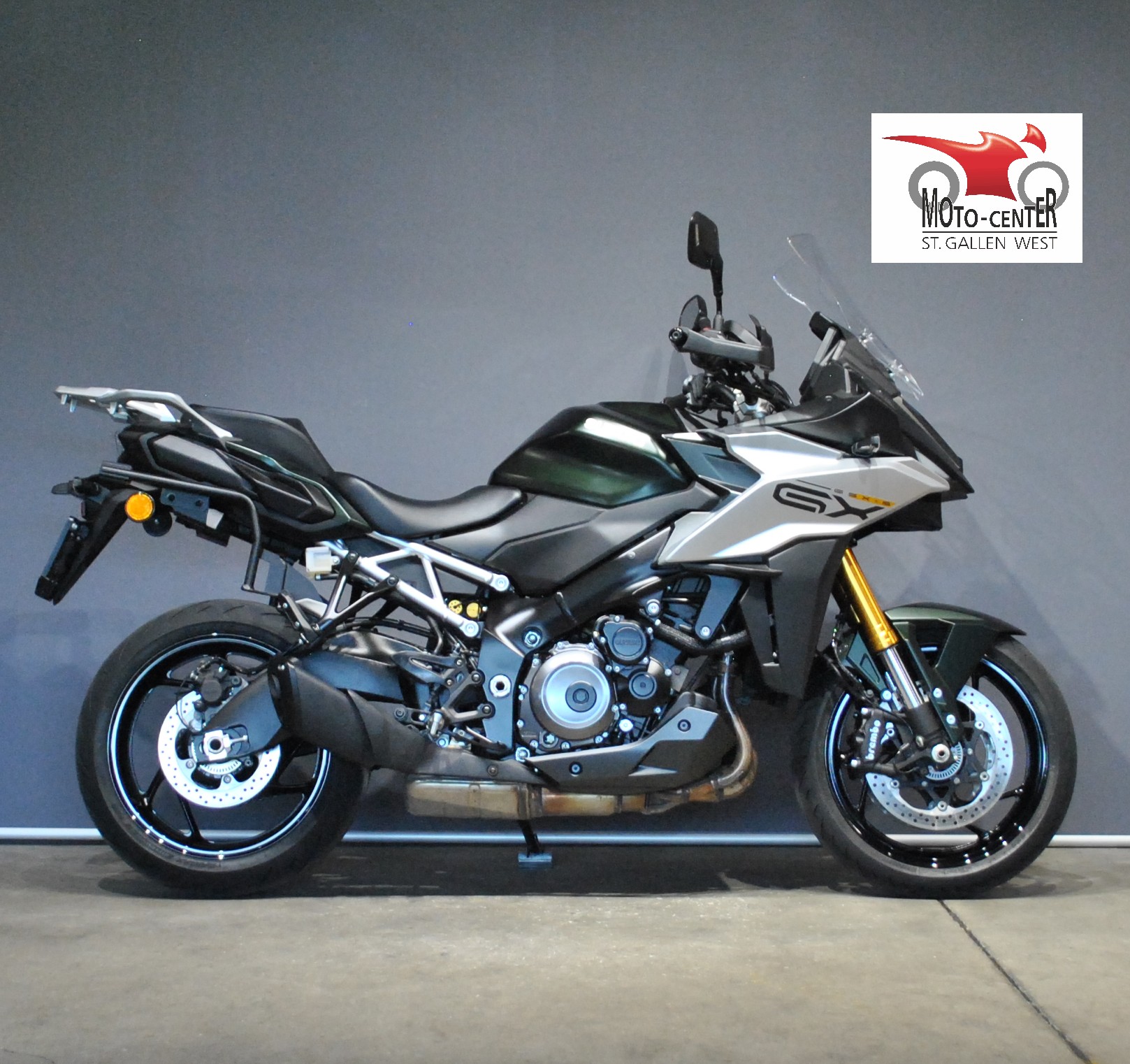 SUZUKI GSX-S 1000 GX-showroom-element-1