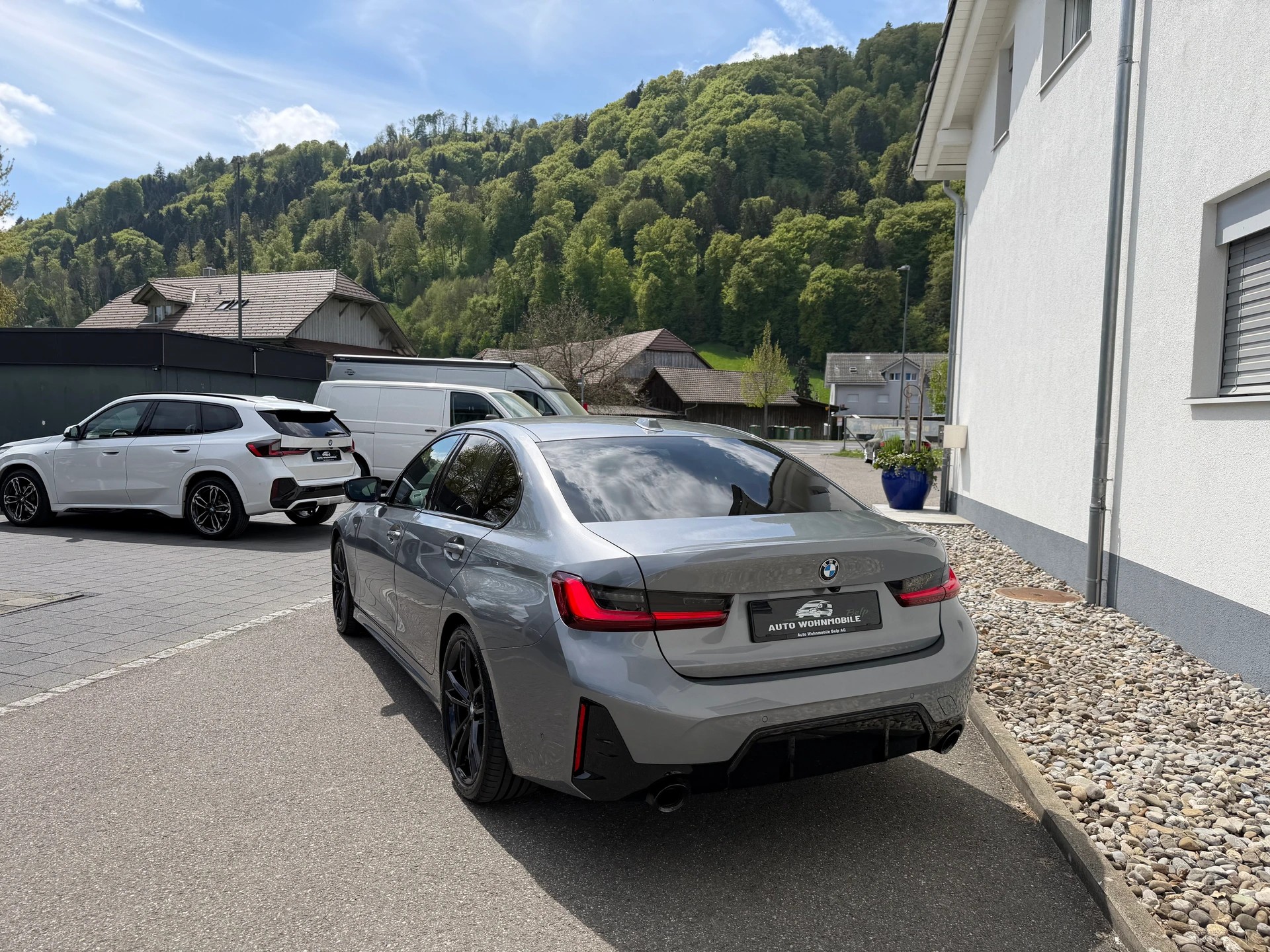 BMW 320d xDrive 48V Steptronic M Sport-image-14
