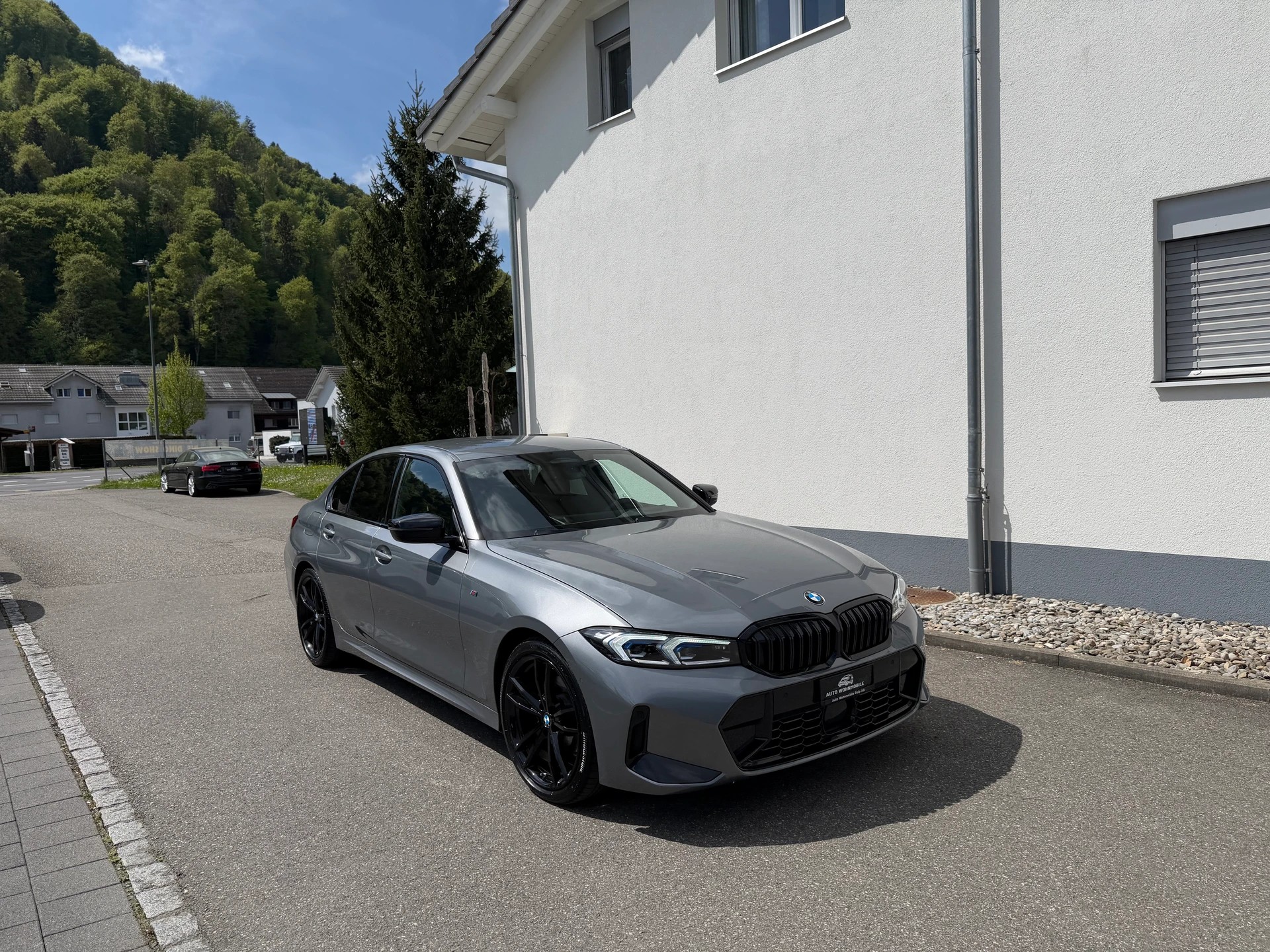 BMW 320d xDrive 48V Steptronic M Sport-image-1