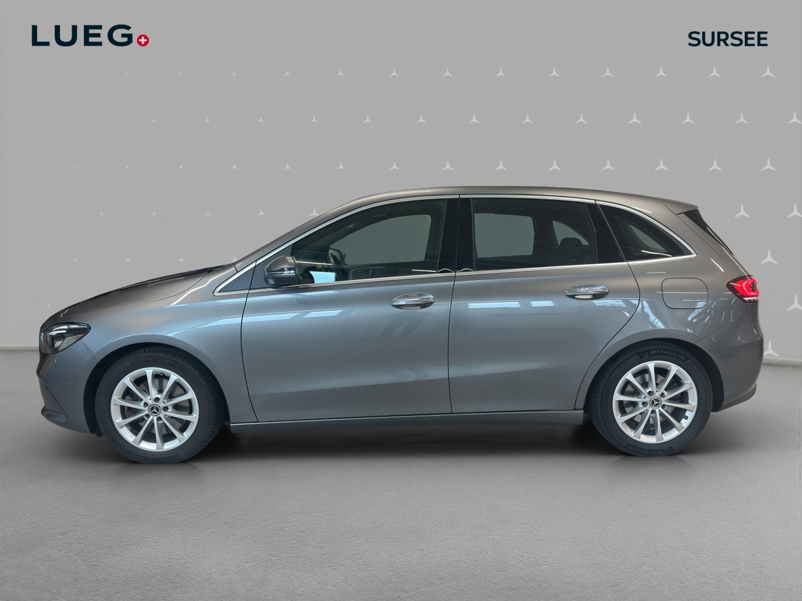 MERCEDES-BENZ B 220 4Matic Progressive 7G-DCT-image-1