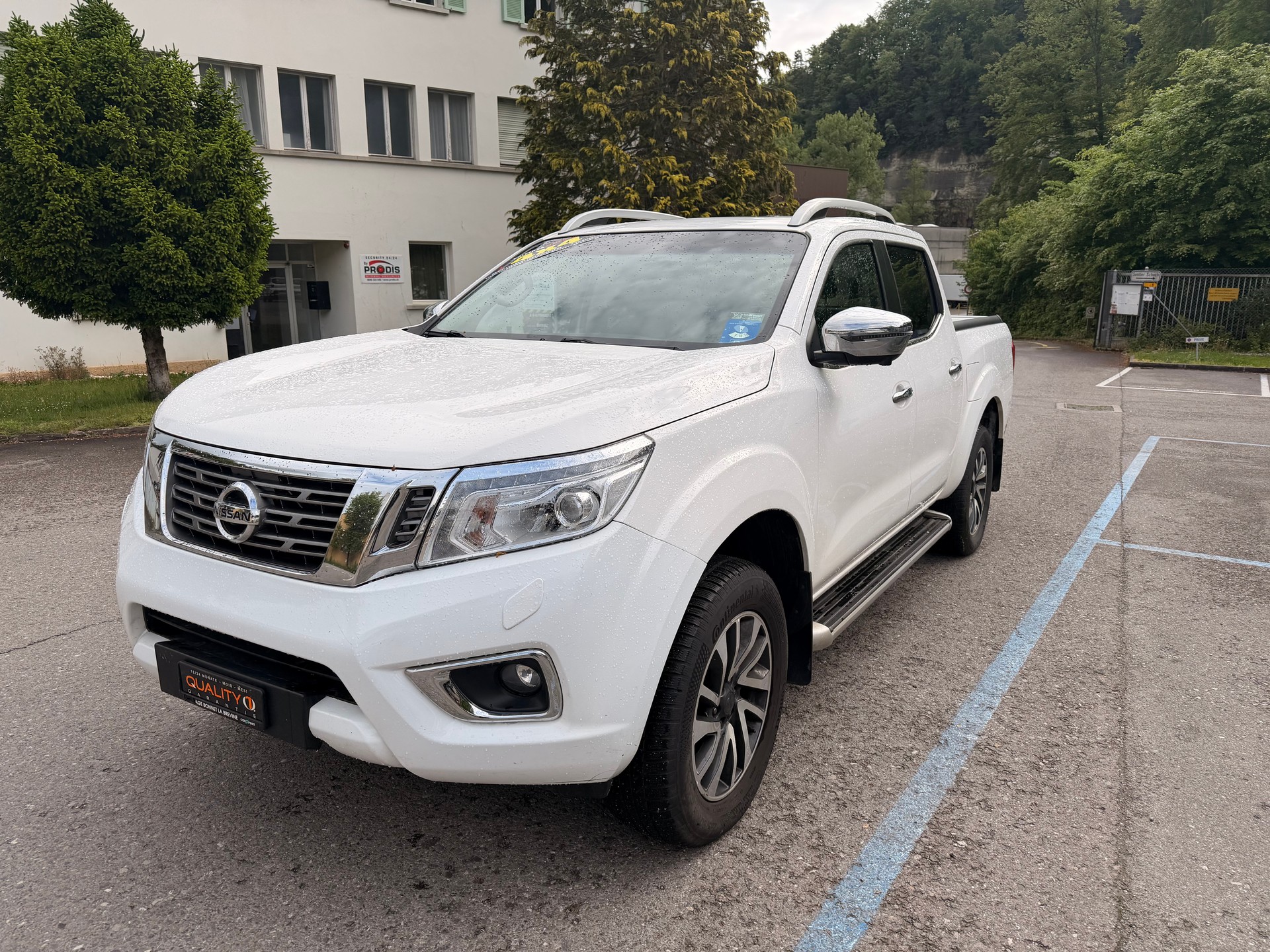 NISSAN Navara Double Cab N-Connecta 2.3 dCi 4WD Automatic