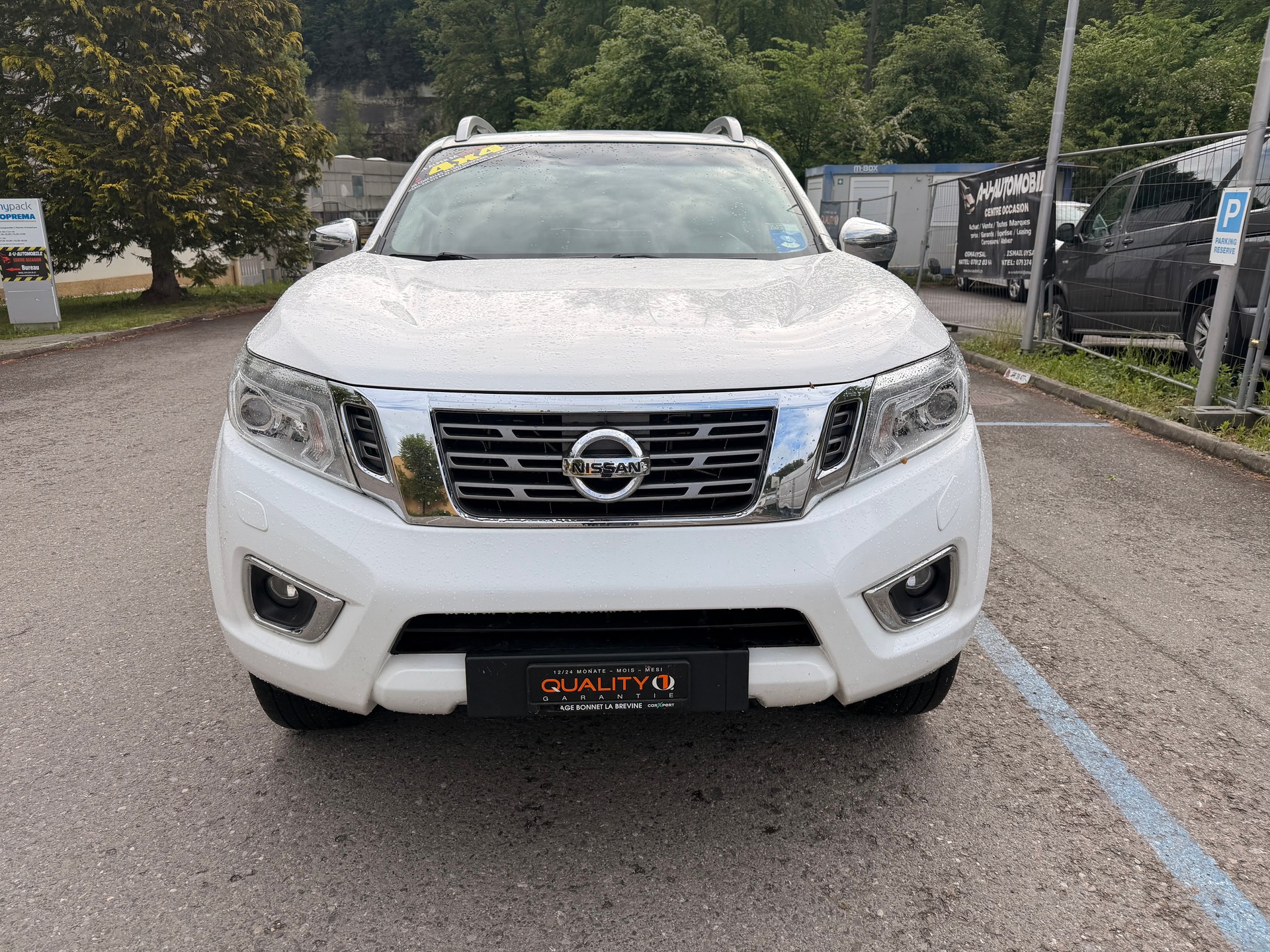 NISSAN Navara Double Cab N-Connecta 2.3 dCi 4WD Automatic-showroom-element-1