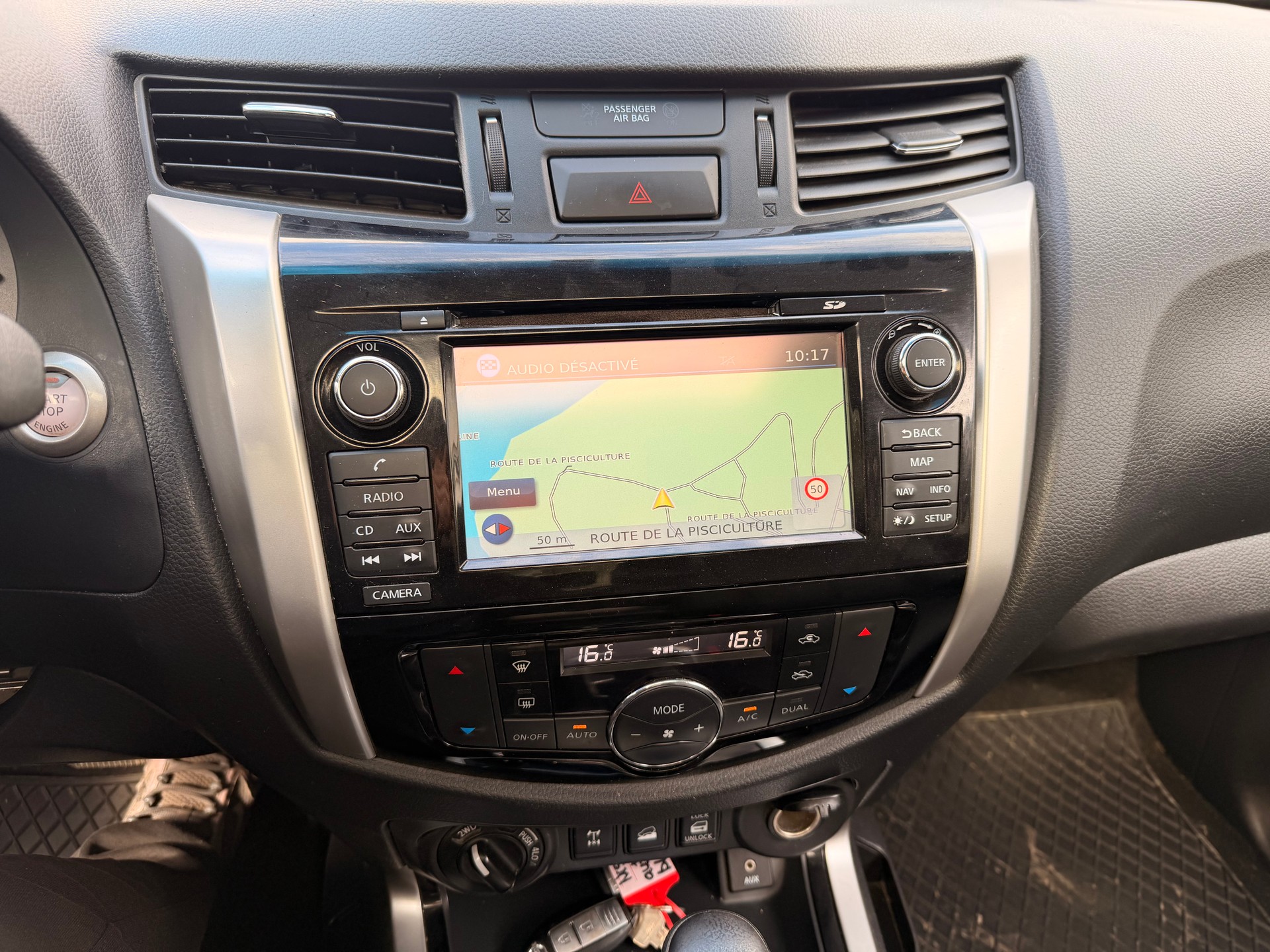 NISSAN Navara Double Cab N-Connecta 2.3 dCi 4WD Automatic-image-25