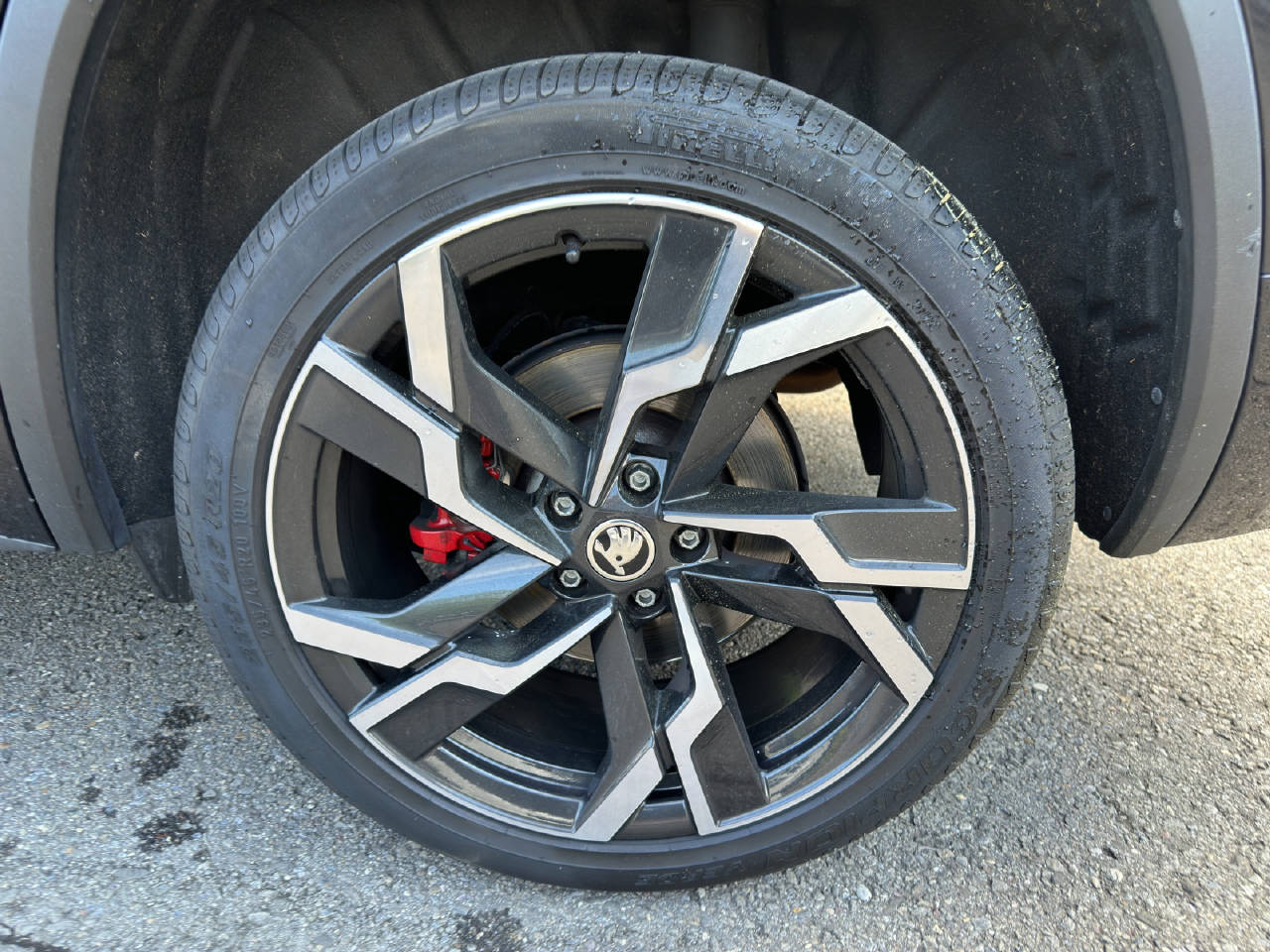 SKODA Kodiaq 2.0 TSI RS DSG-image-10