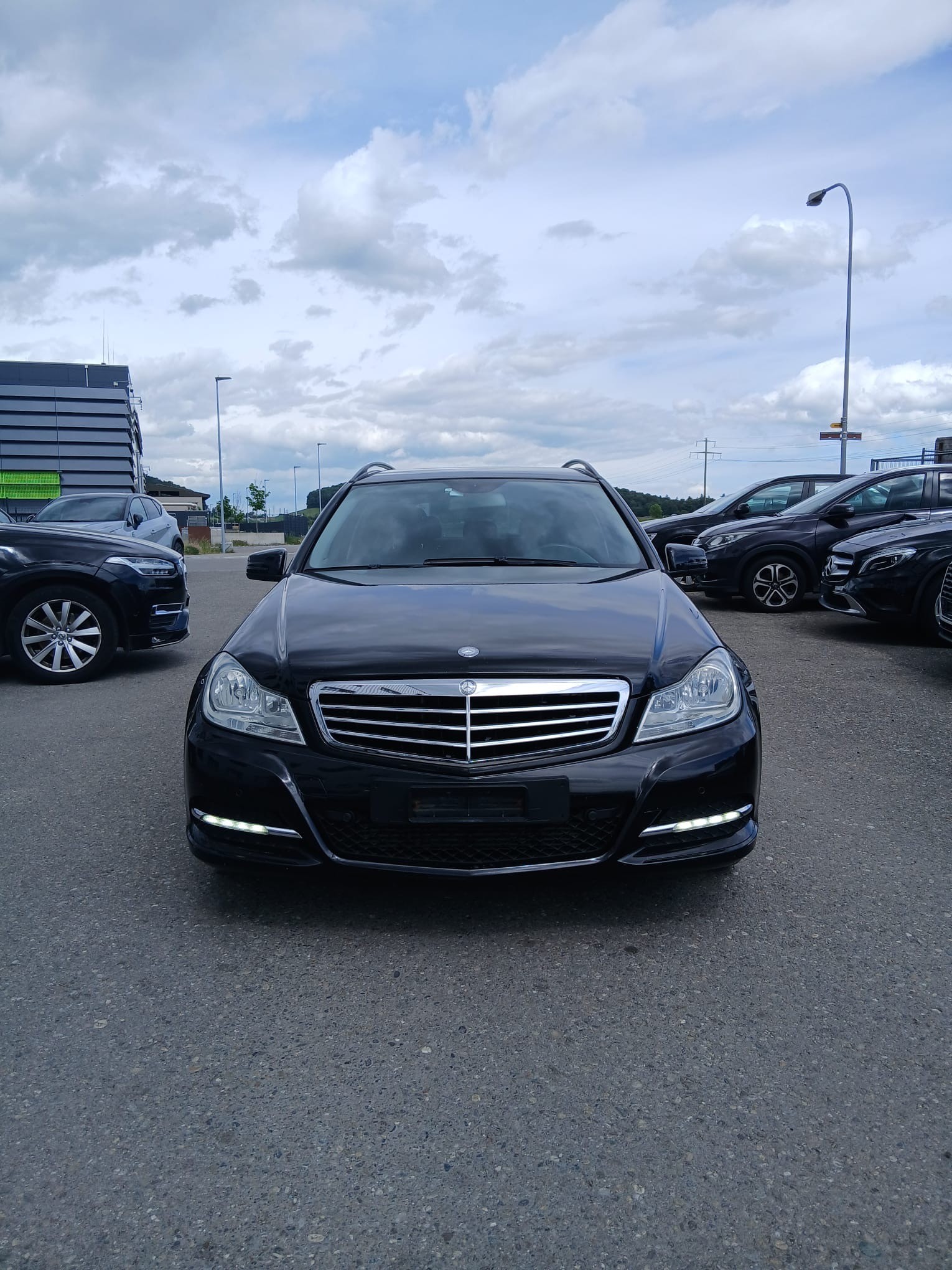 MERCEDES-BENZ C 180 CGI BlueEfficiency Avantgarde