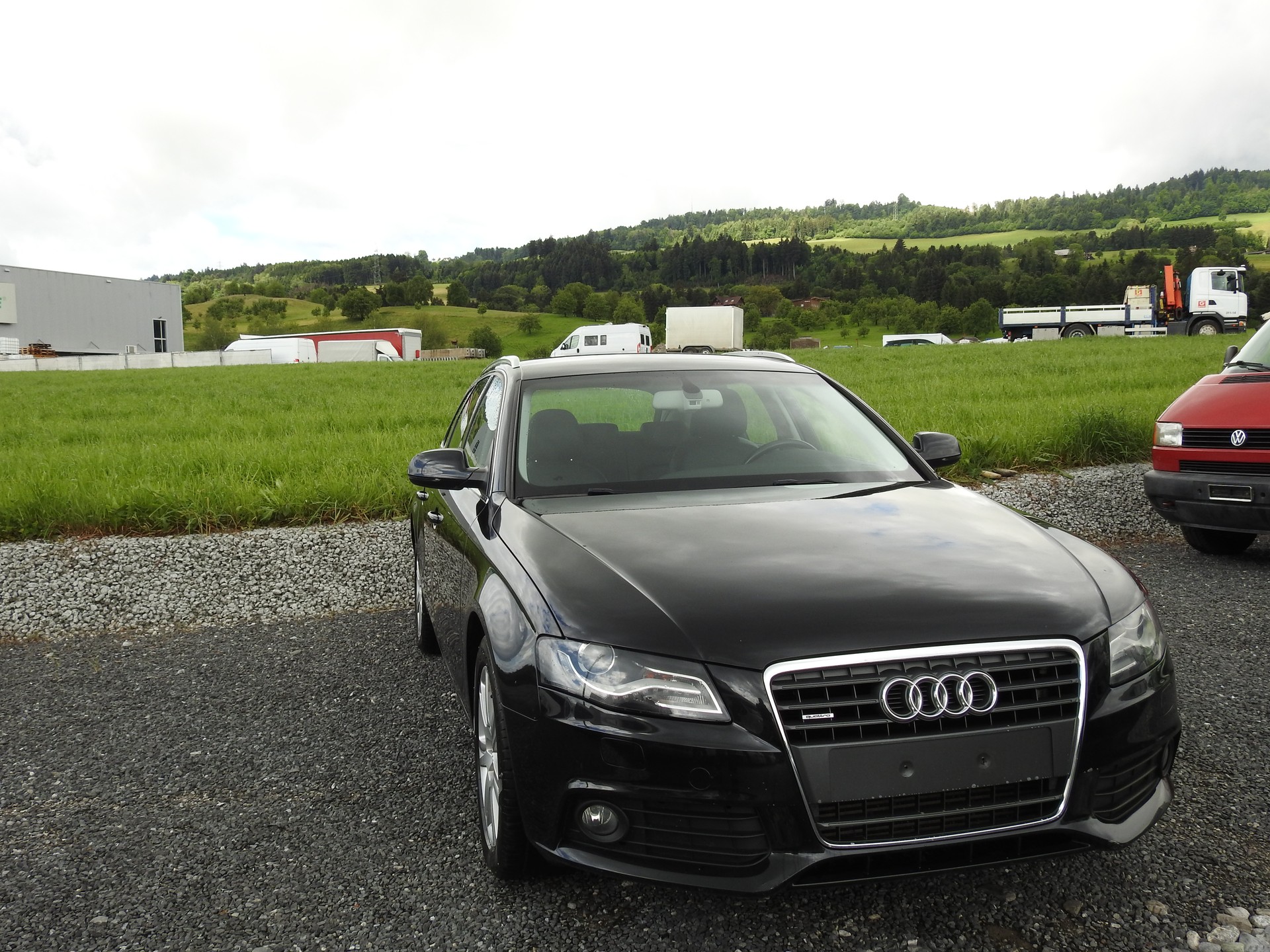 AUDI A4 Avant 2.0 TFSI quattro S-tronic-image-8