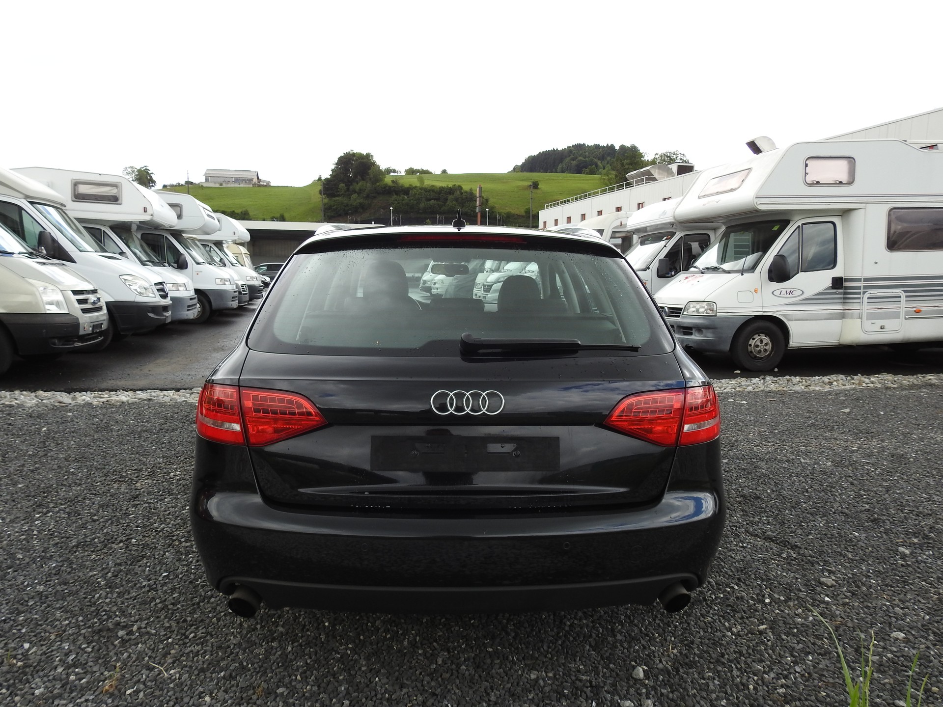 AUDI A4 Avant 2.0 TFSI quattro S-tronic-image-5