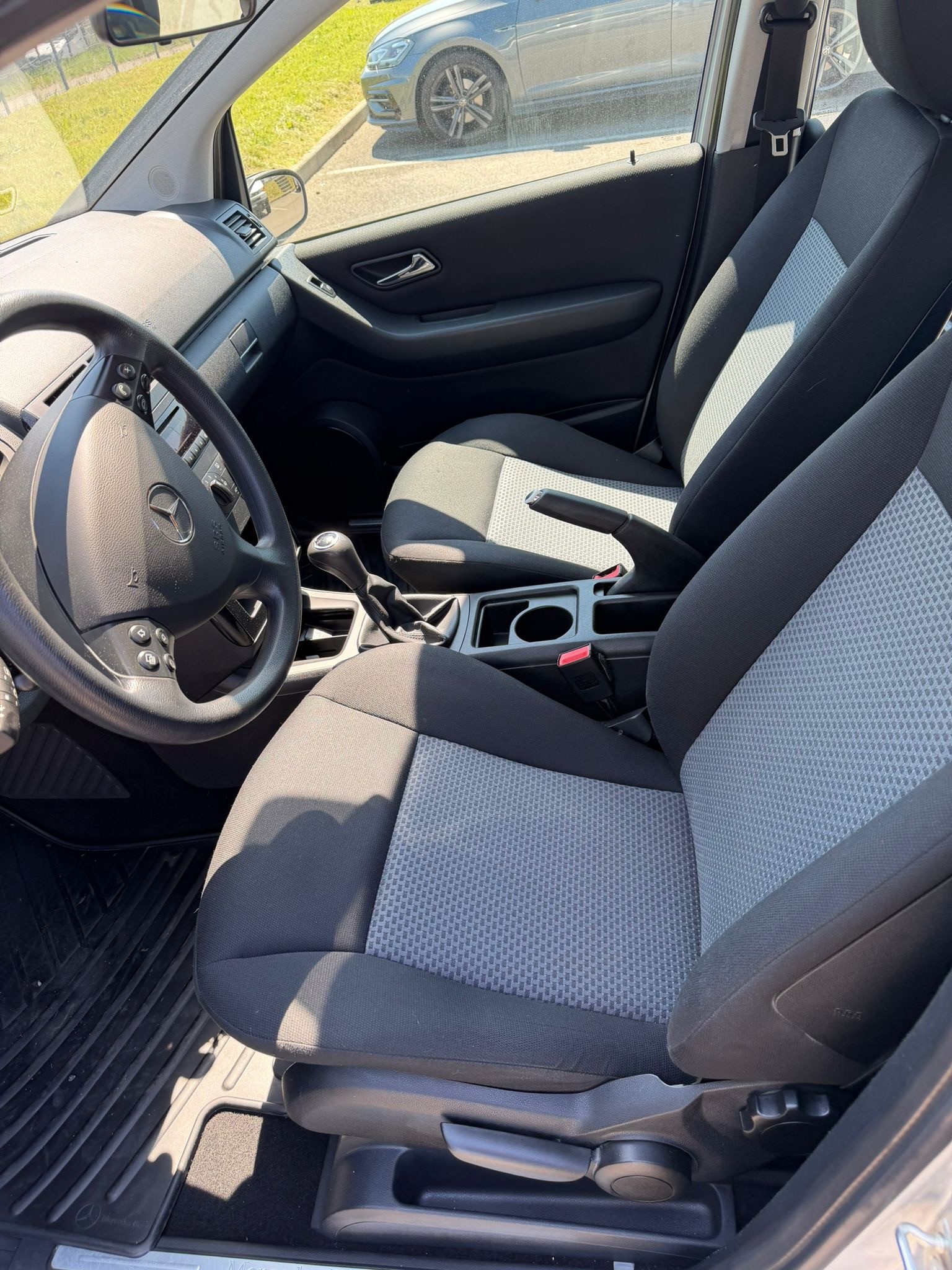 MERCEDES-BENZ A 150 Classic-image-3