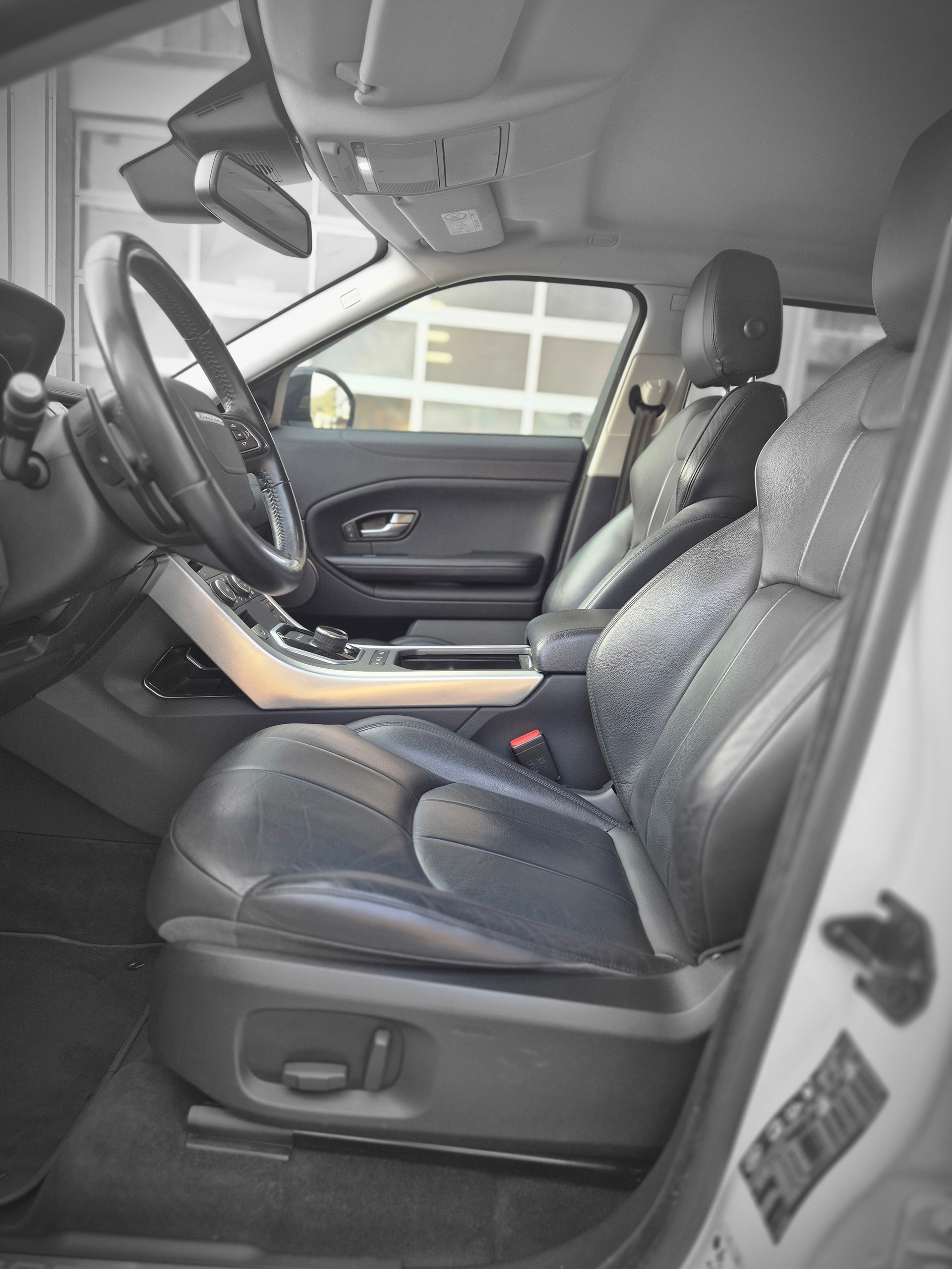 LAND ROVER Range Rover Evoque 2.0 TD4 HSE Dynamic AT9-image-9