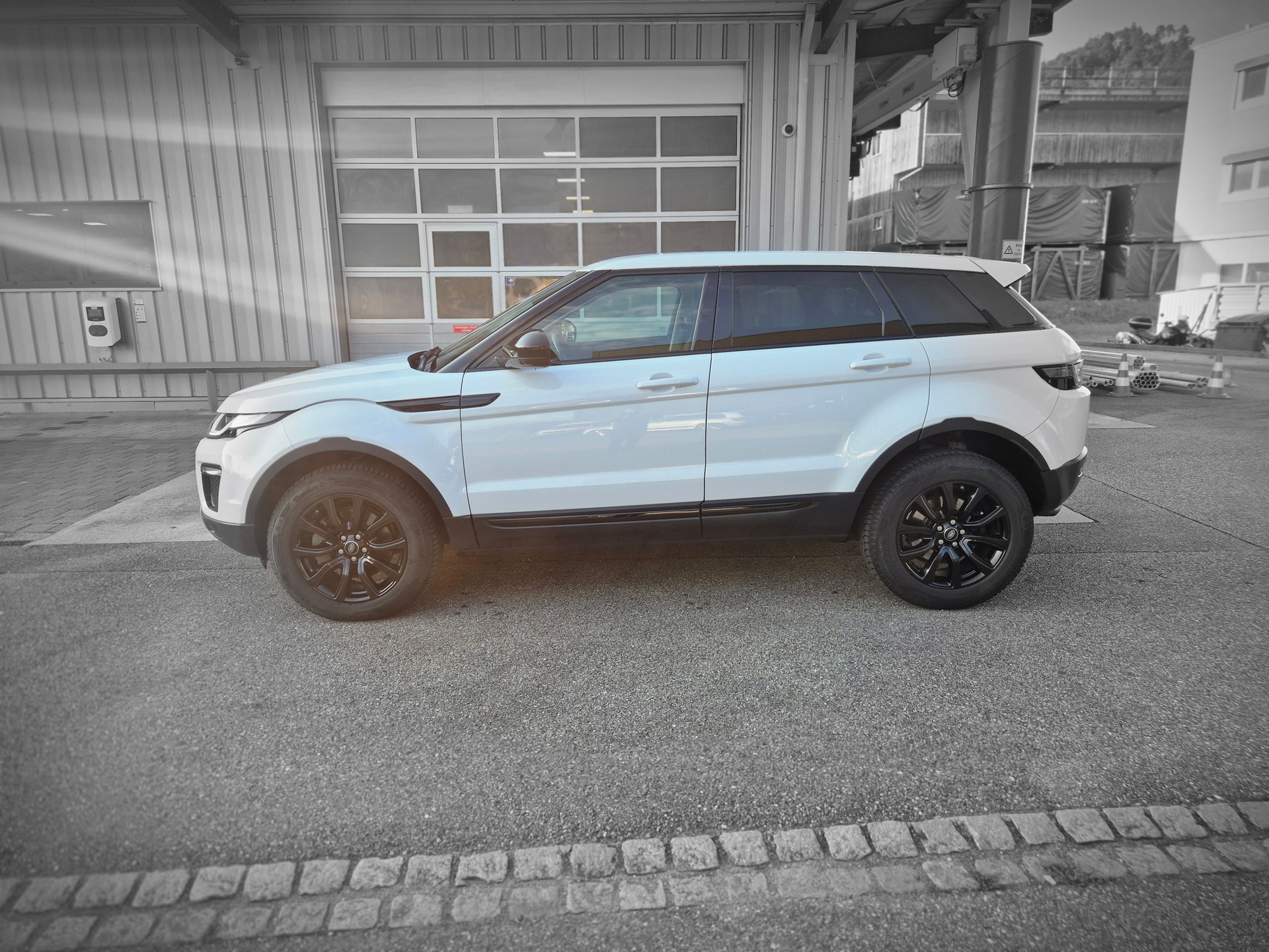 LAND ROVER Range Rover Evoque 2.0 TD4 HSE Dynamic AT9-image-5