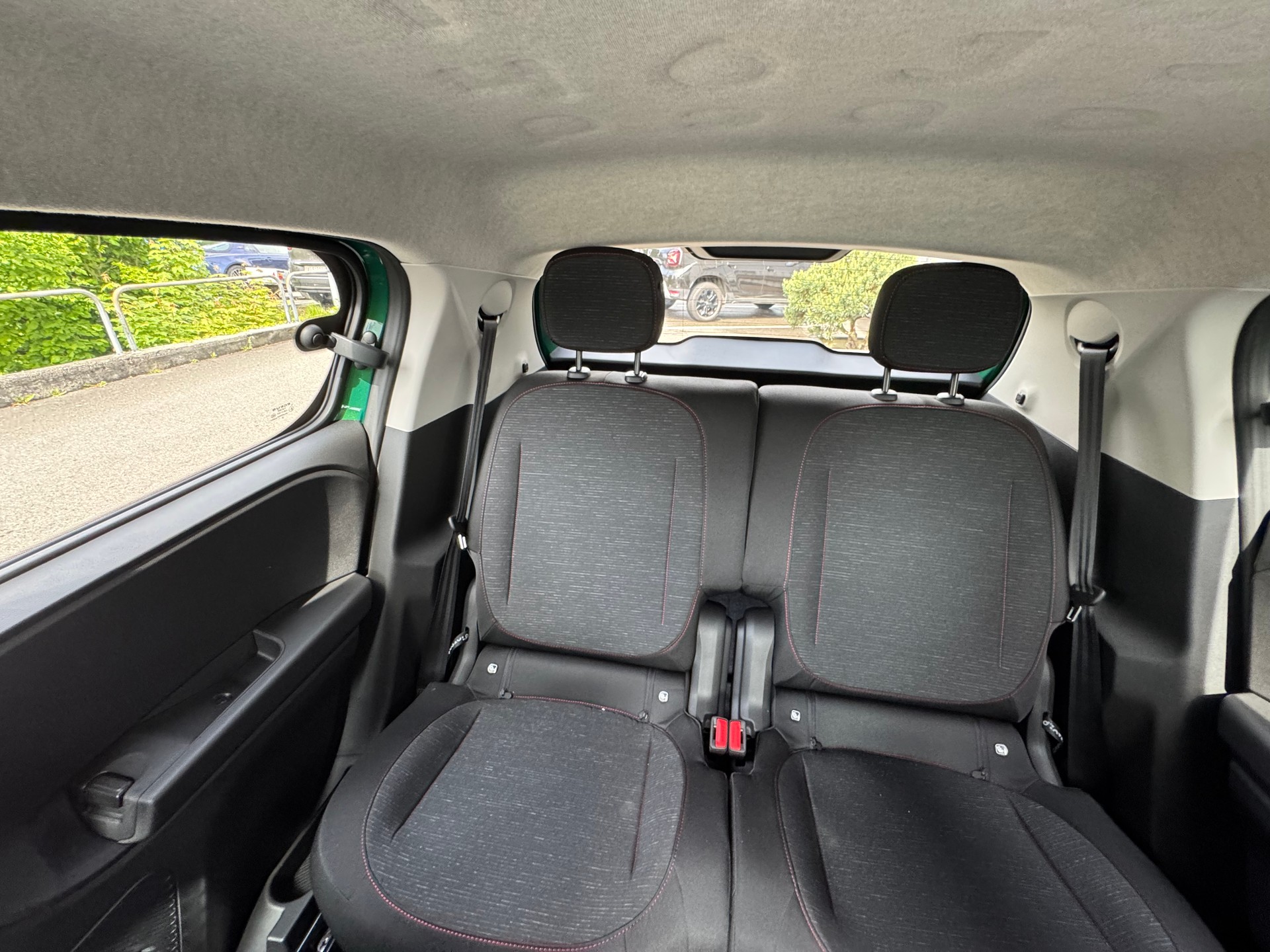 RENAULT Twingo E-Tech 27kWh Techno-image-14