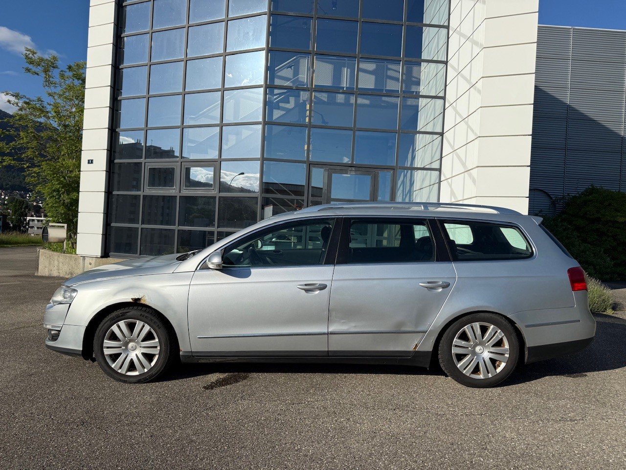 VW Passat Variant 2.0T FSI Highline-image-3