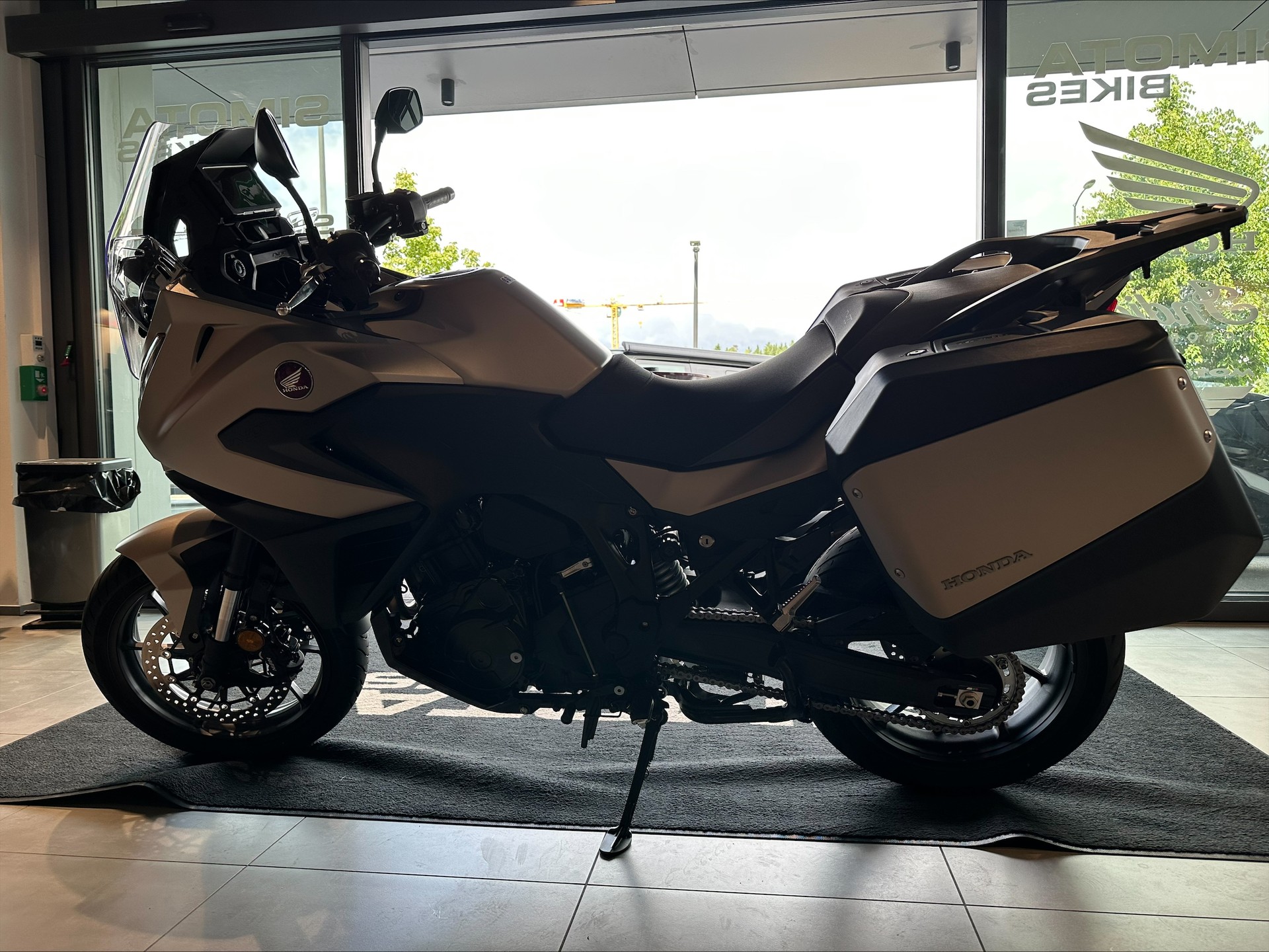 HONDA NT 1100 AT ED-showroom-element-1