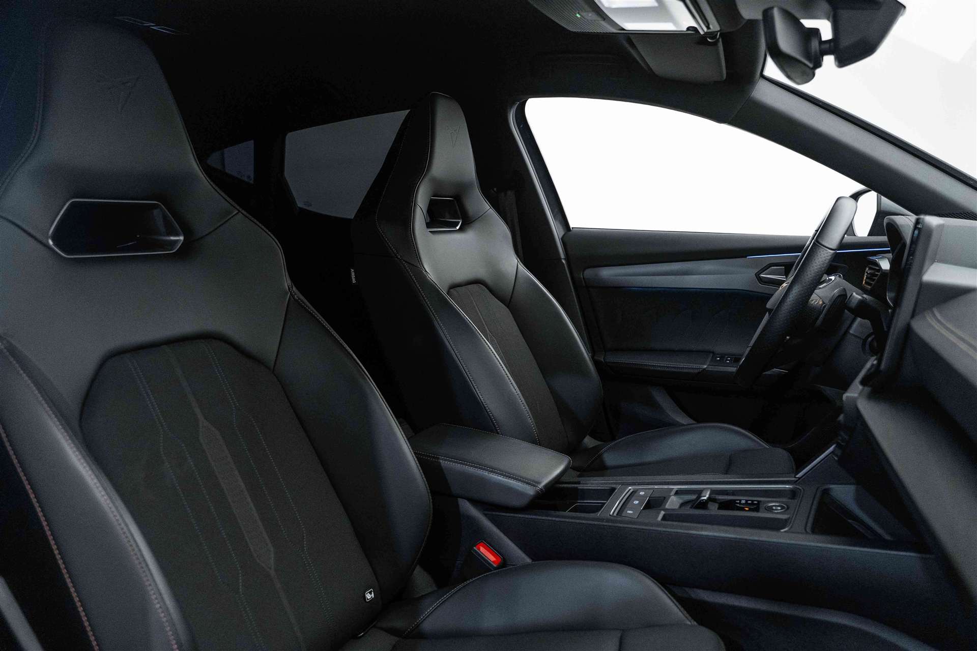 CUPRA Formentor 2.0TSI VZ 4Drive DSG 370PS-image-13