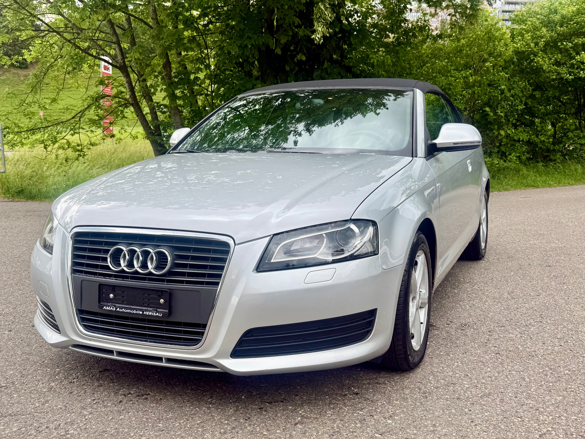 AUDI A3 Cabriolet 1.8 TFSI Ambition-image-6