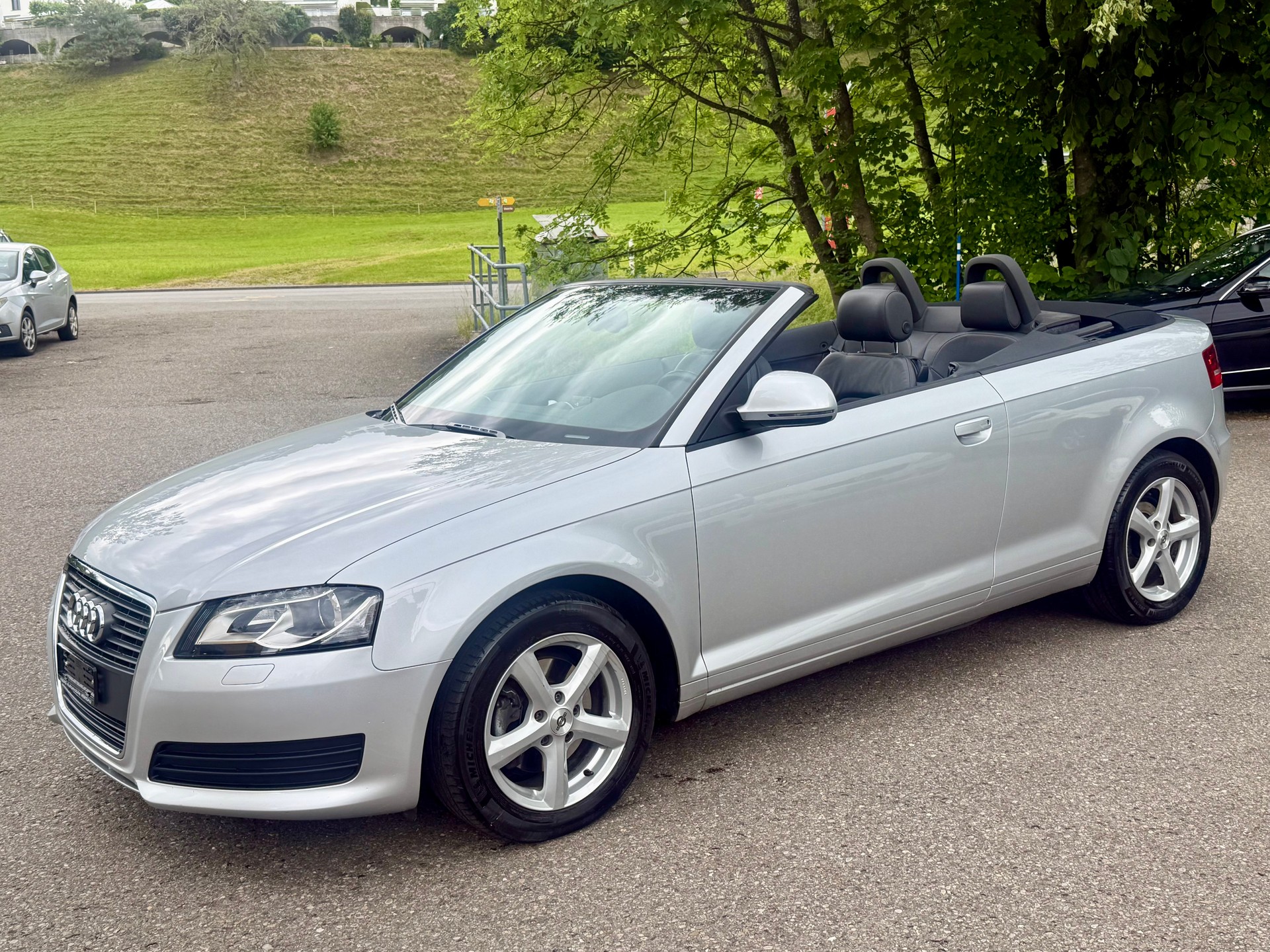 AUDI A3 Cabriolet 1.8 TFSI Ambition-image-1