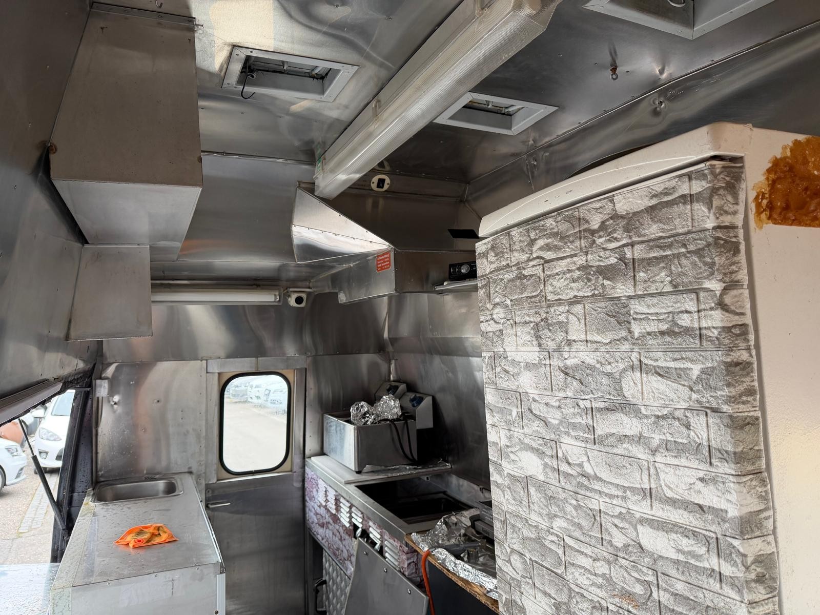 MERCEDES-BENZ 308 Westfalia-image-5