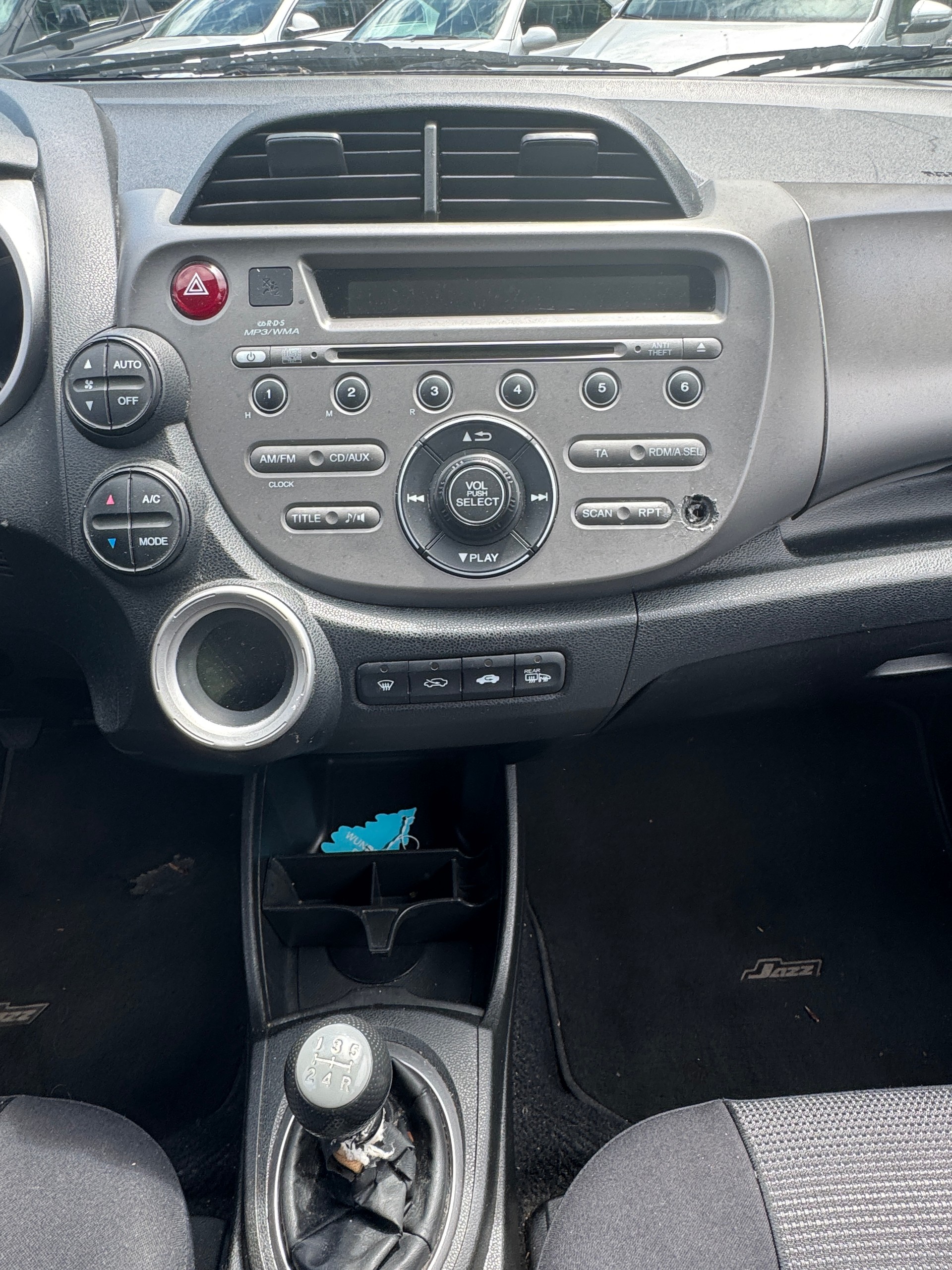 HONDA Jazz 1.4i Comfort-image-9
