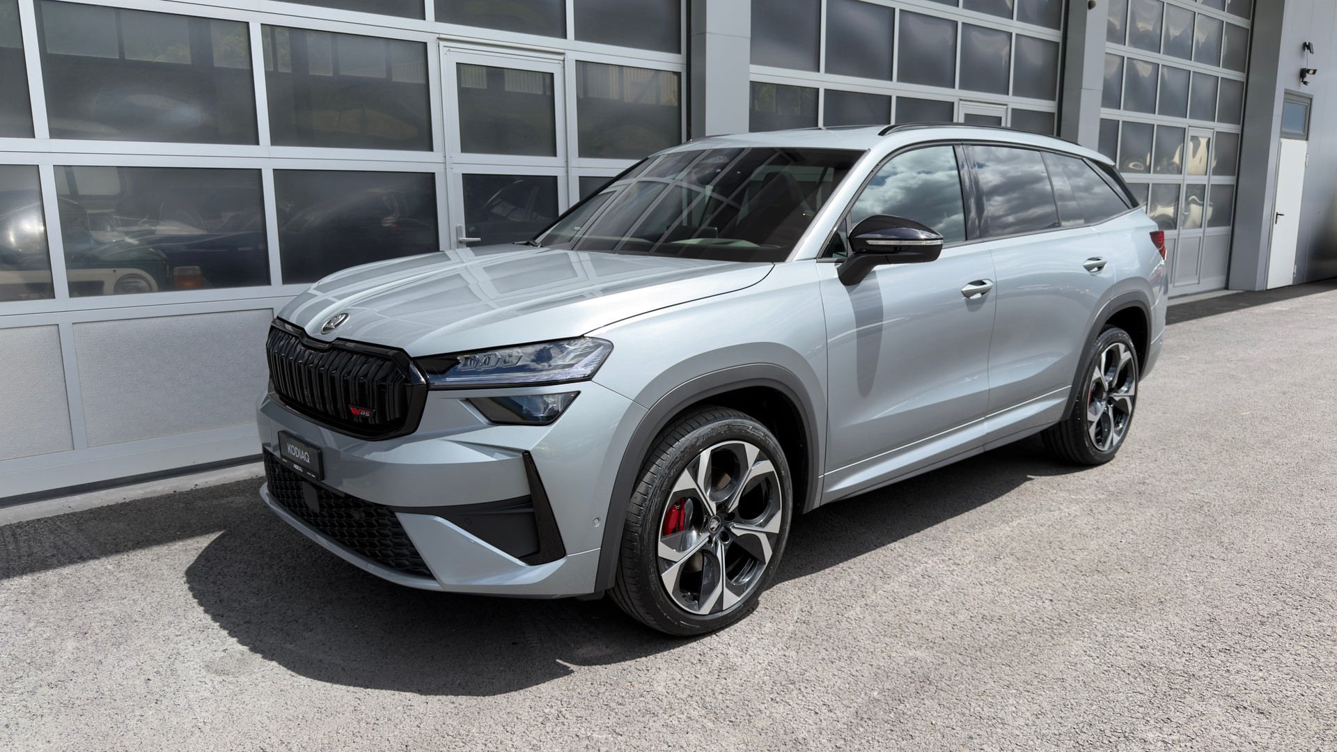 SKODA Kodiaq RS 2.0 TSI 265PS 7DSG 4x4 2.0 TSI 265PS 7DSG 4x4 2000ccm 265PS/195kW 4 Zylinder TSI Benzin-image-0