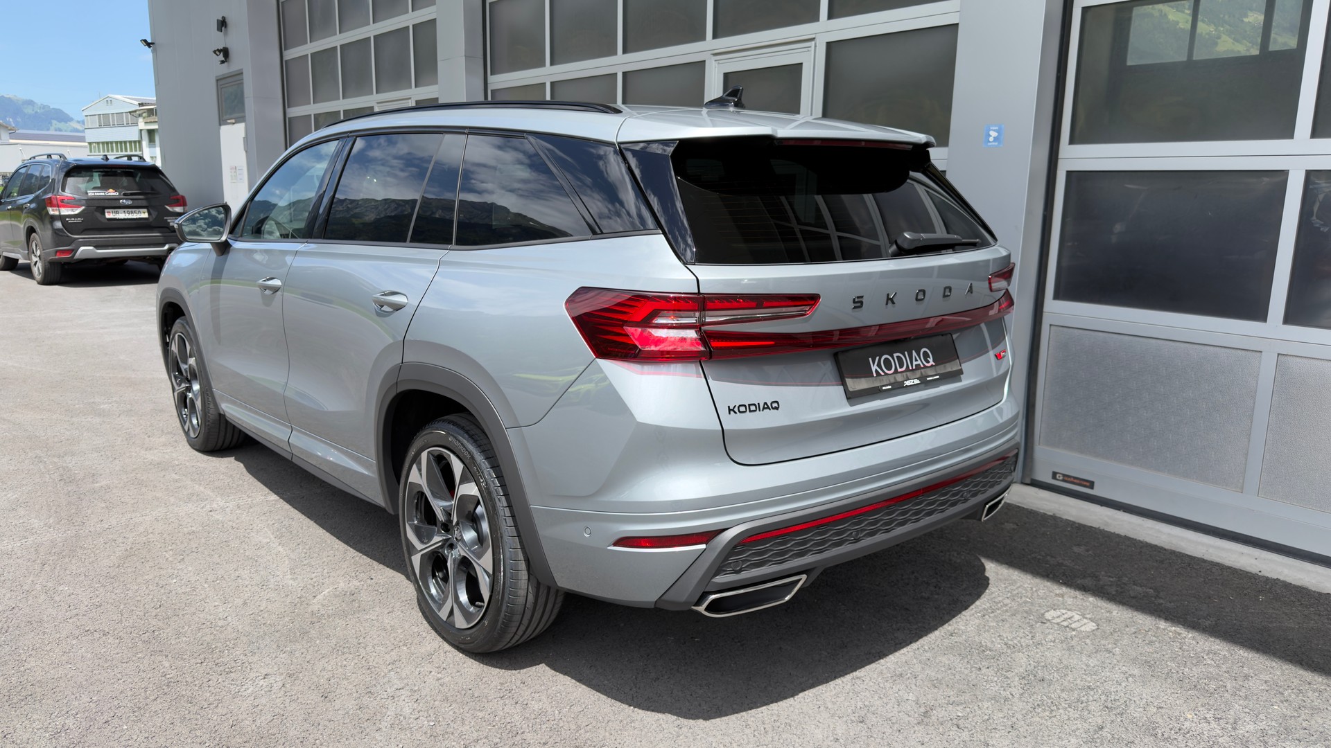 SKODA Kodiaq RS 2.0 TSI 265PS 7DSG 4x4 2.0 TSI 265PS 7DSG 4x4 2000ccm 265PS/195kW 4 Zylinder TSI Benzin-image-1