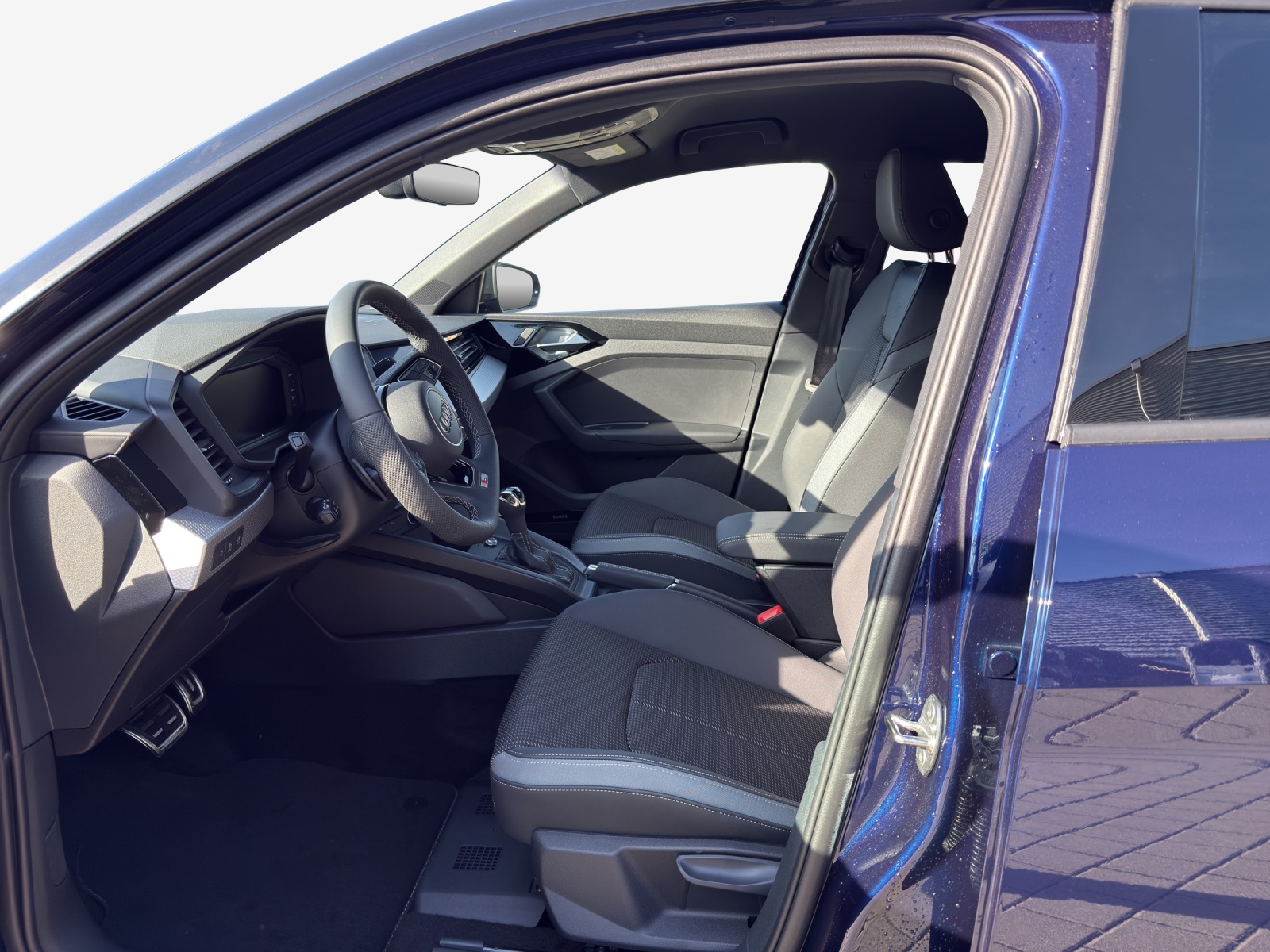AUDI A1 Sportback 30 TFSI S Line Attraction S-tronic-image-7