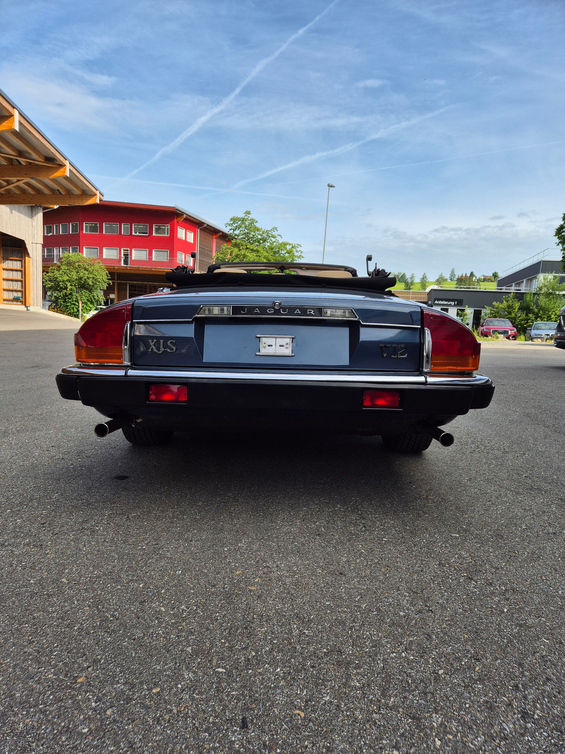JAGUAR XJS 5.3 V12 Convertible-image-2