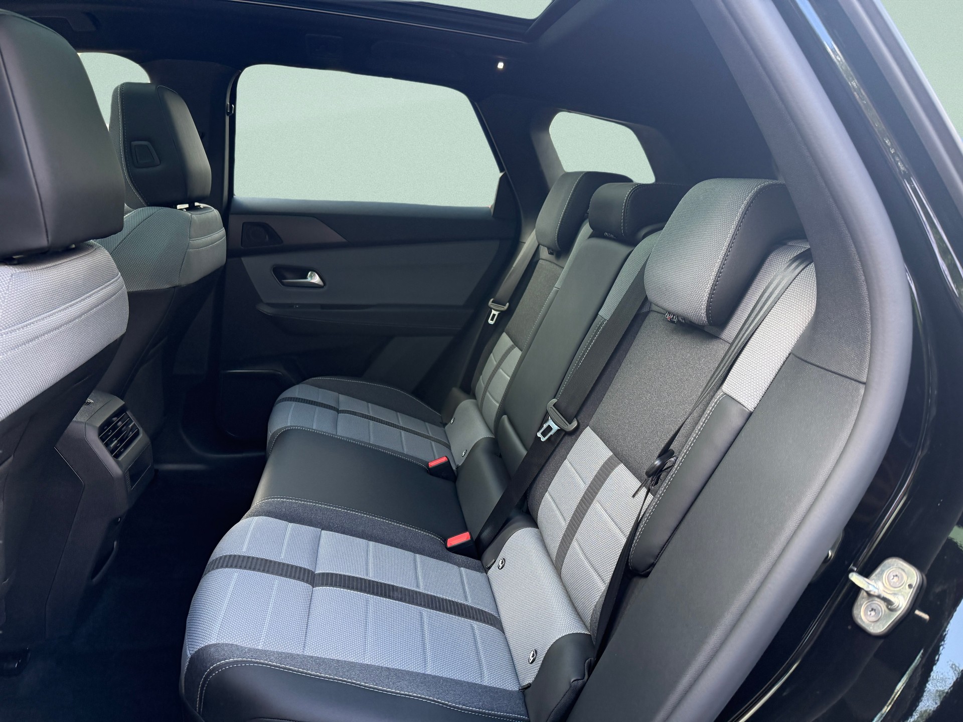 OPEL Grandland 1.6PHEV ULTIMATE eDCT-image-18
