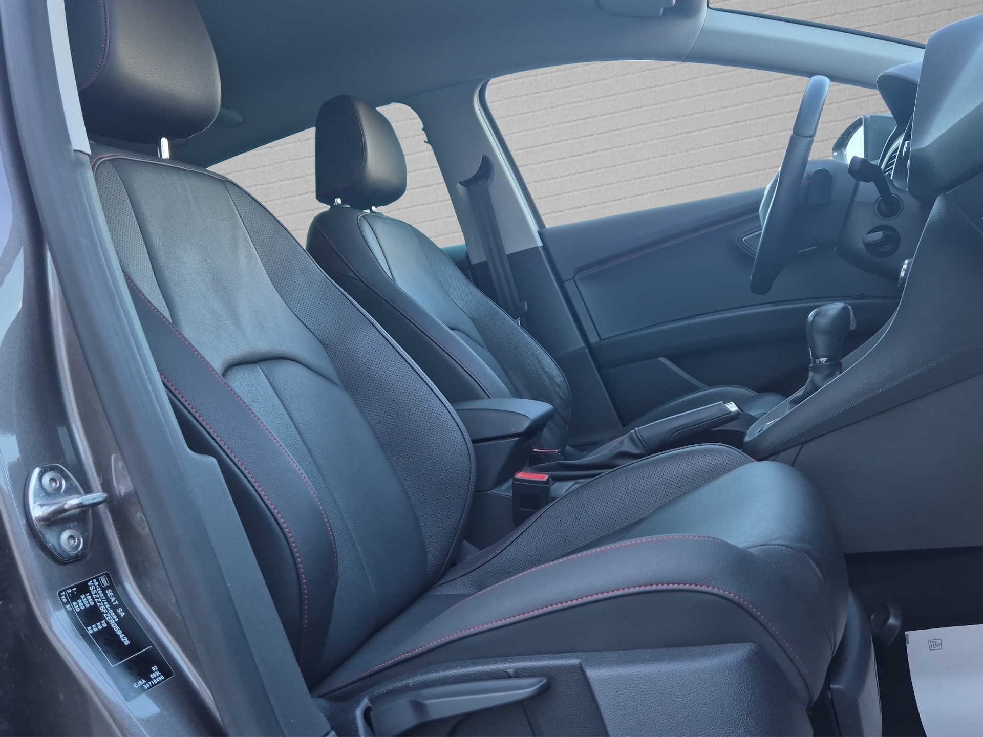 SEAT Leon 1.8 TSI FR DSG-image-16
