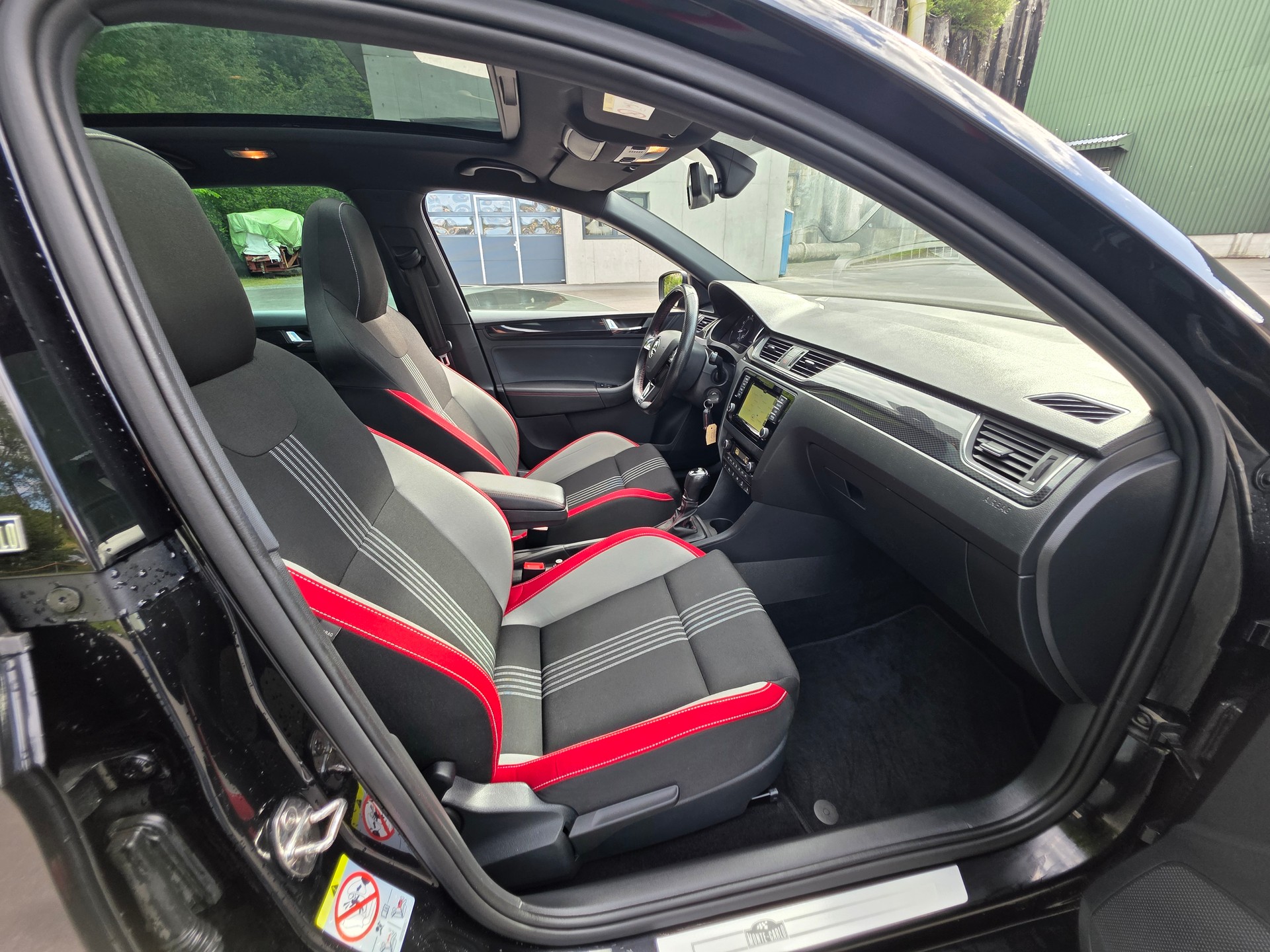 SKODA Rapid Spaceback 1.4 TSI Monte Carlo DSG-image-23