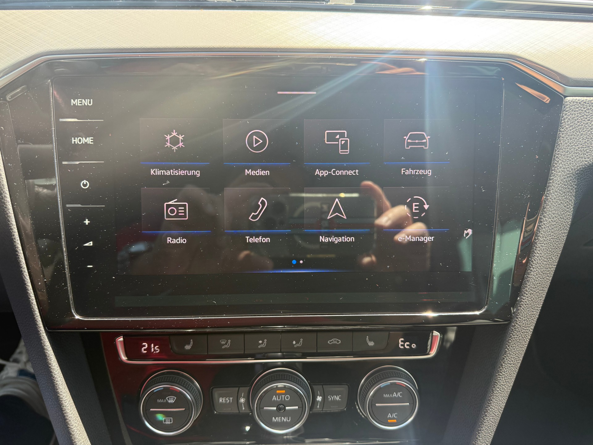 VW Passat Variant 1.4 TSI GTE Hybrid DSG-image-11