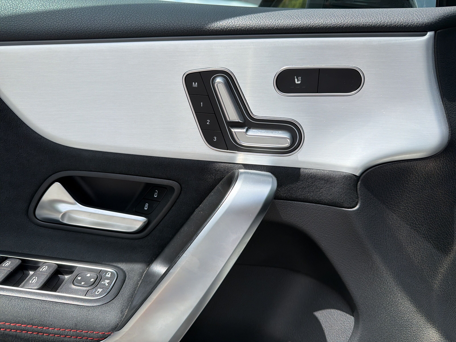 MERCEDES-BENZ A AMG 35 4Matic 8G-DCT-image-11