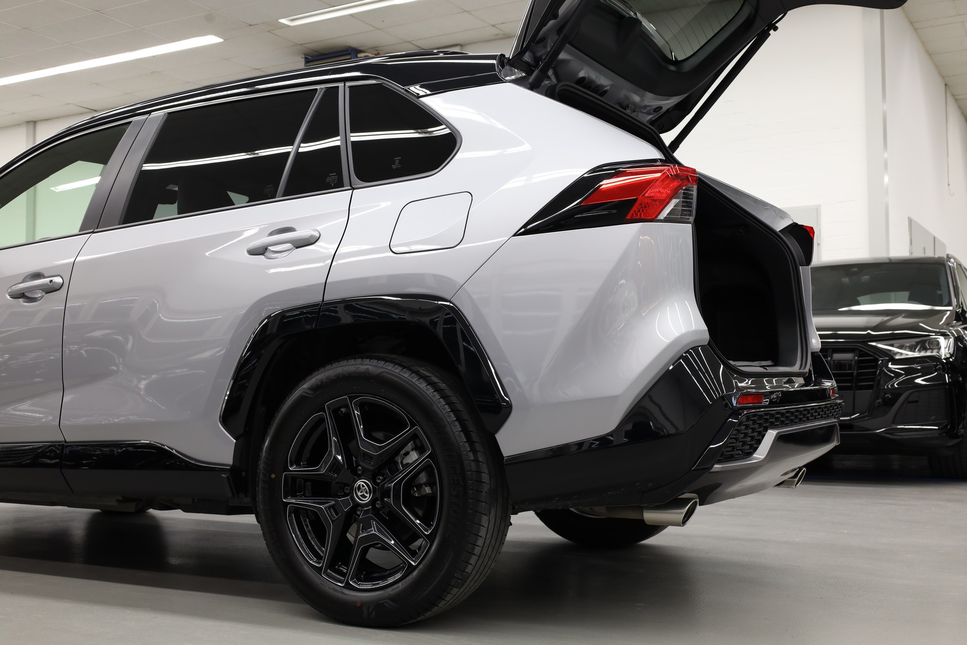 TOYOTA RAV-4 2.5 HEV GR Sport e-CVT 4WD-image-12