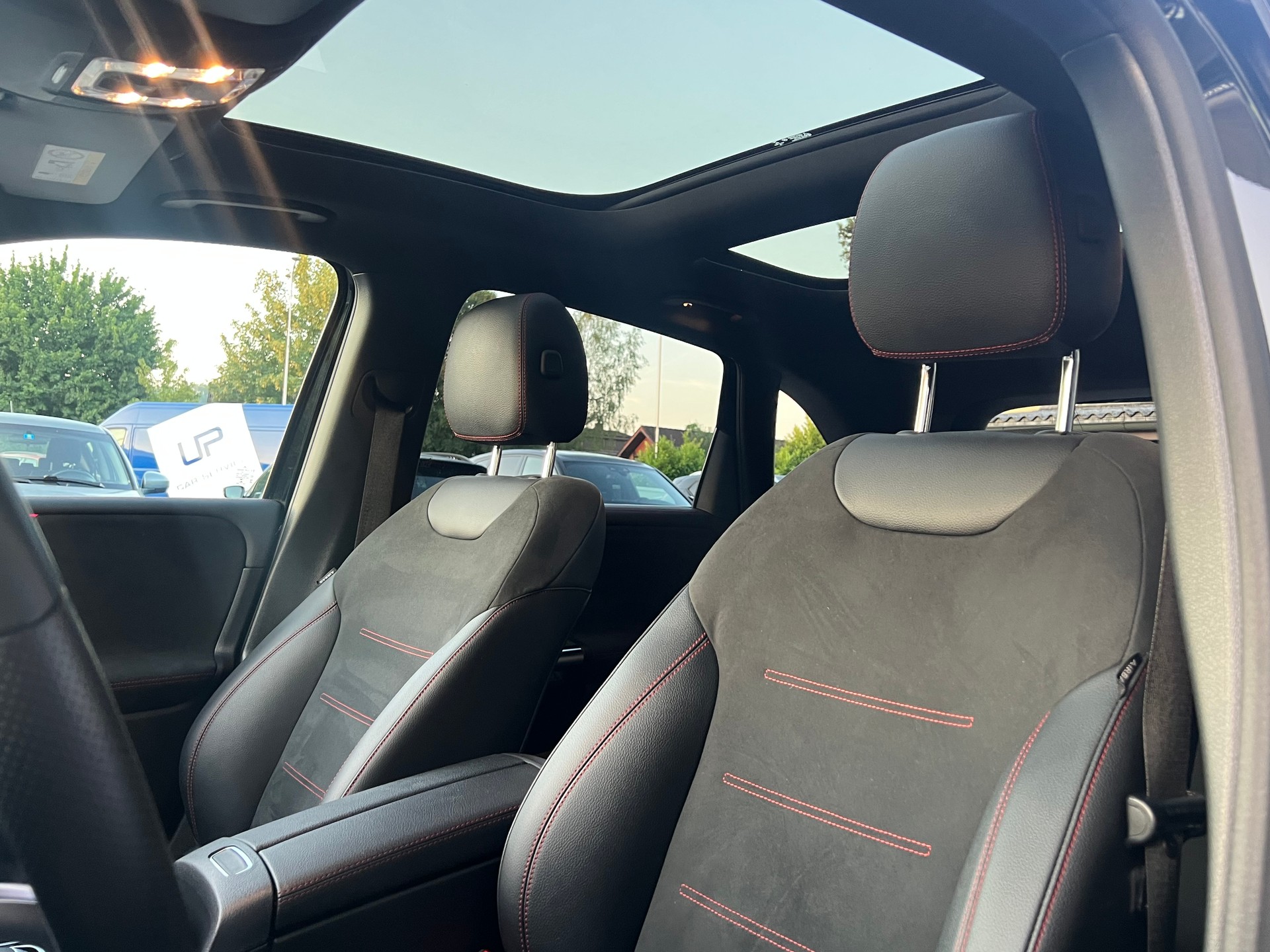 MERCEDES-BENZ B 250 4Matic AMG Line * MJ 2020 * Vollausstattung * AHK 1.8T *-image-11