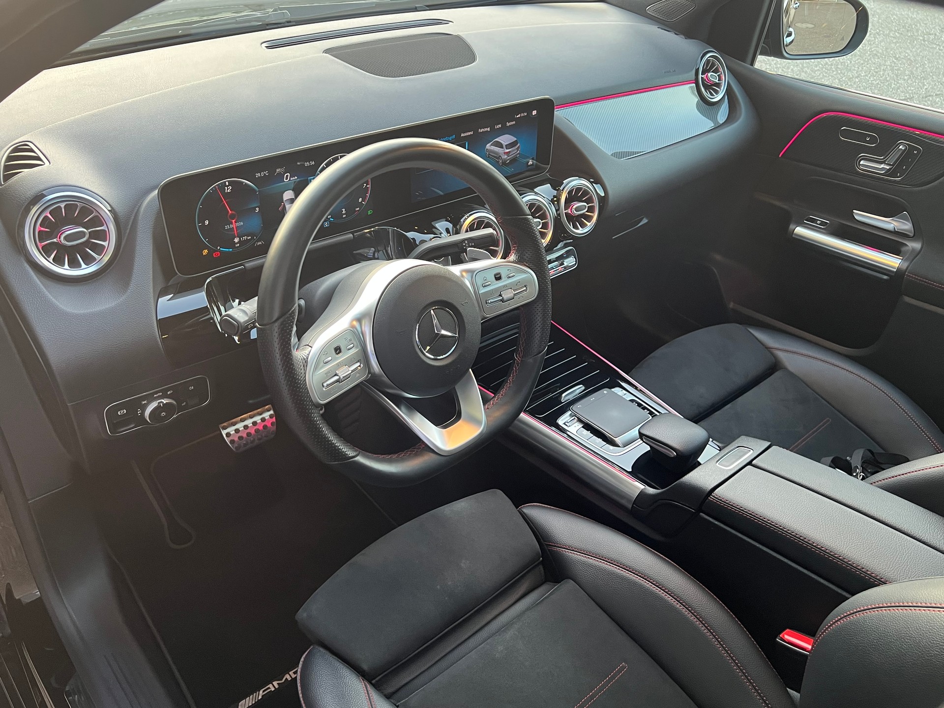 MERCEDES-BENZ B 250 4Matic AMG Line * MJ 2020 * Vollausstattung * AHK 1.8T *-image-10