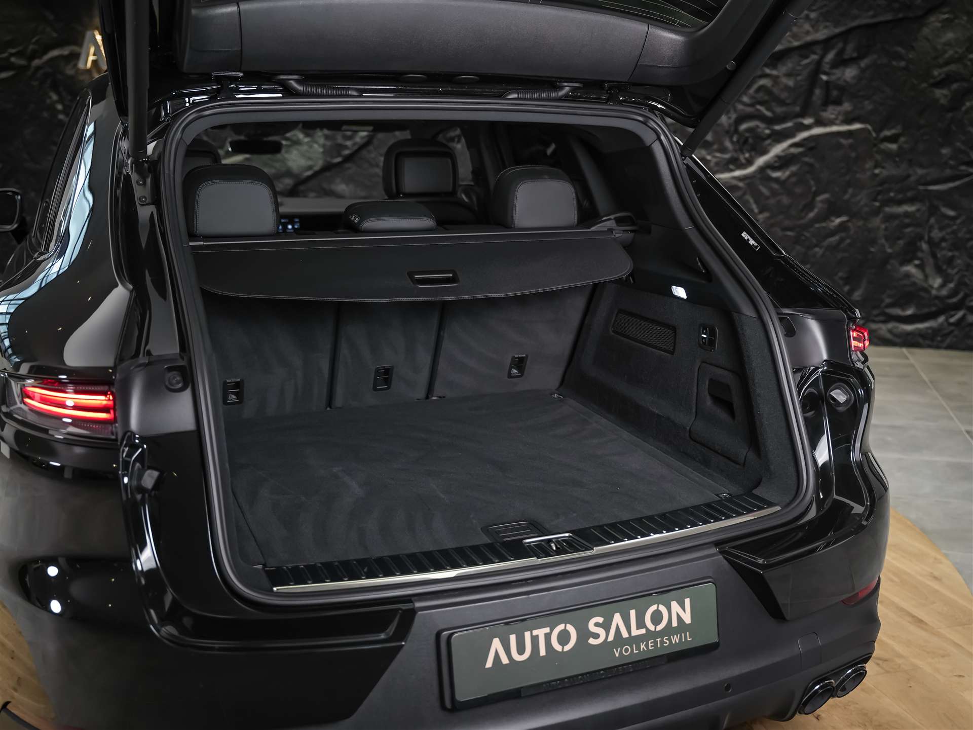 PORSCHE Cayenne *22" Felgen*Abstandsregler*Panorama*Softclose*Soundsystem BOSE*-image-46