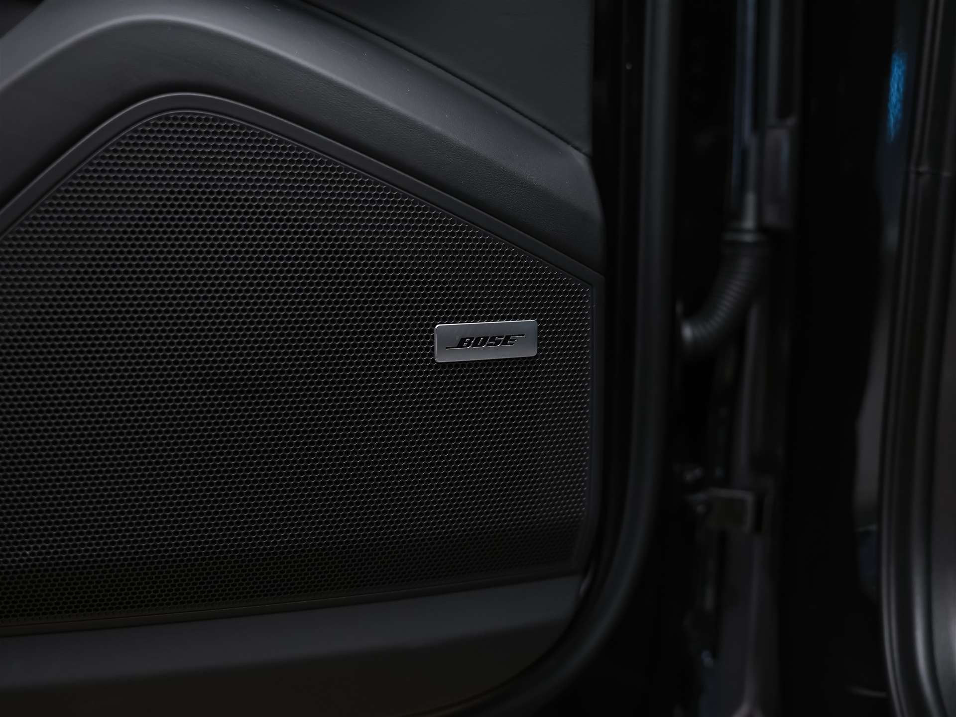 PORSCHE Cayenne *22" Felgen*Abstandsregler*Panorama*Softclose*Soundsystem BOSE*-image-27