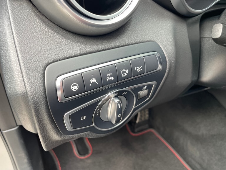 MERCEDES-BENZ C 43 AMG 4Matic 9G-Tronic-image-8