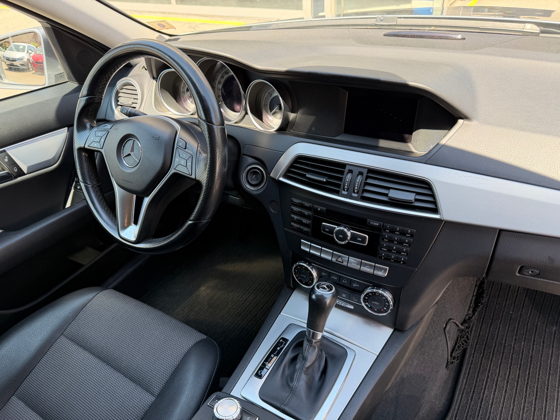 MERCEDES-BENZ C 250 CDI 4Matic 7G-Tronic-image-15
