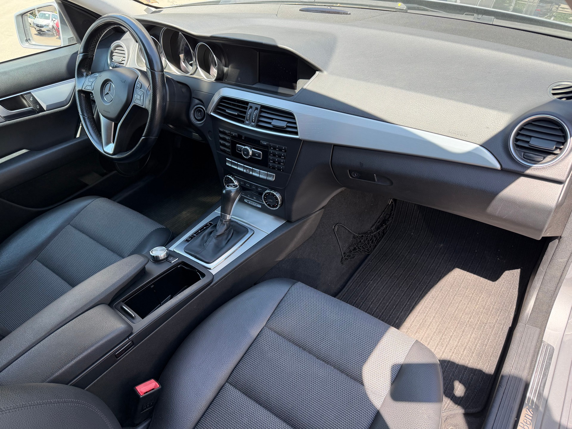 MERCEDES-BENZ C 250 CDI 4Matic 7G-Tronic-image-14