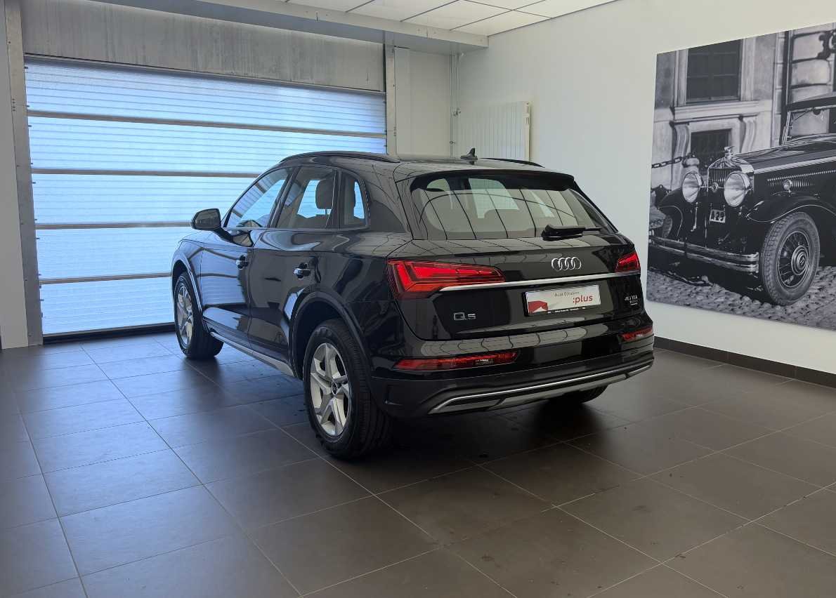 AUDI Q5 40 TDI quattro S-tronic-image-6