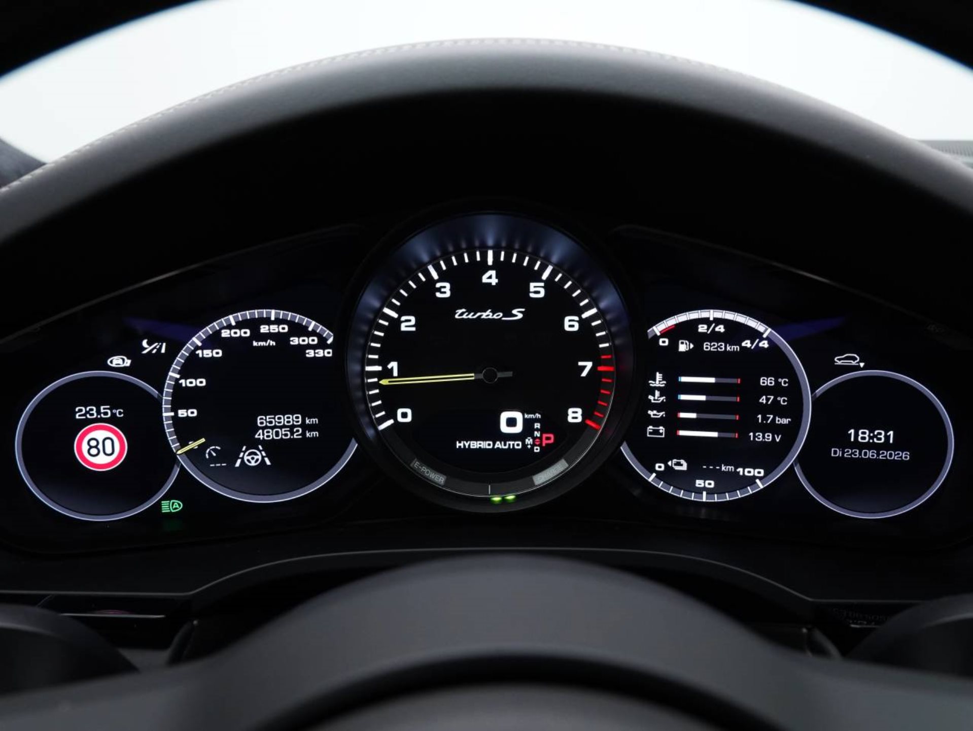 PORSCHE Cayenne Turbo S E-Hybrid Coupé-image-15
