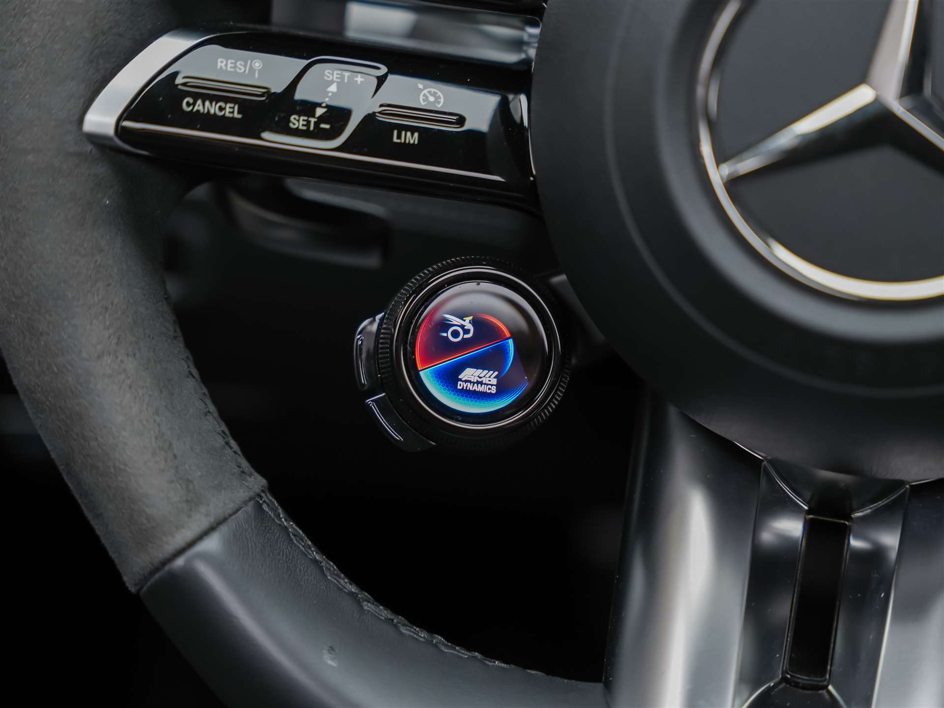 MERCEDES-BENZ AMG GT 4 63 S 4Matic+ *22" Felgen*Massage*Panorama*-image-32
