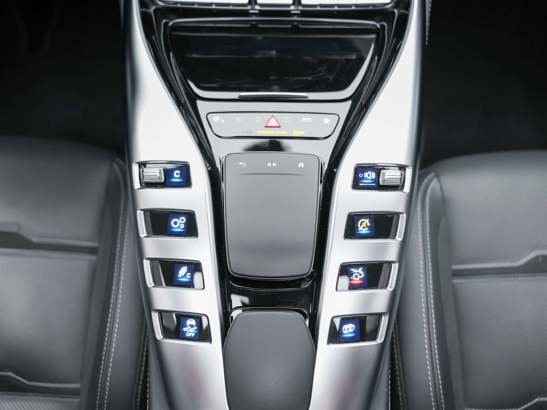 MERCEDES-BENZ AMG GT 4 63 S 4Matic+ *22" Felgen*Massage*Panorama*-image-23