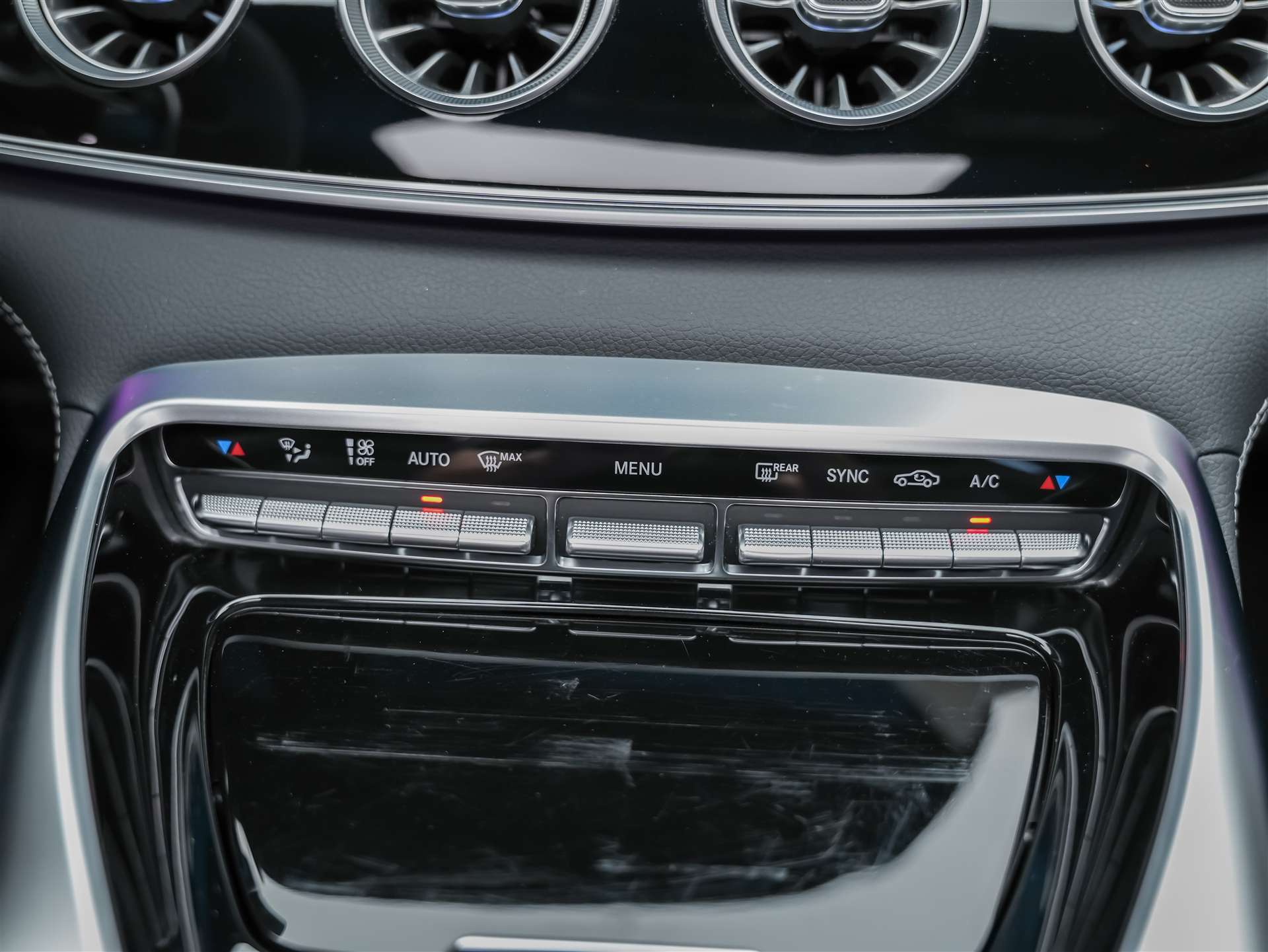 MERCEDES-BENZ AMG GT 4 63 S 4Matic+ *22" Felgen*Massage*Panorama*-image-24