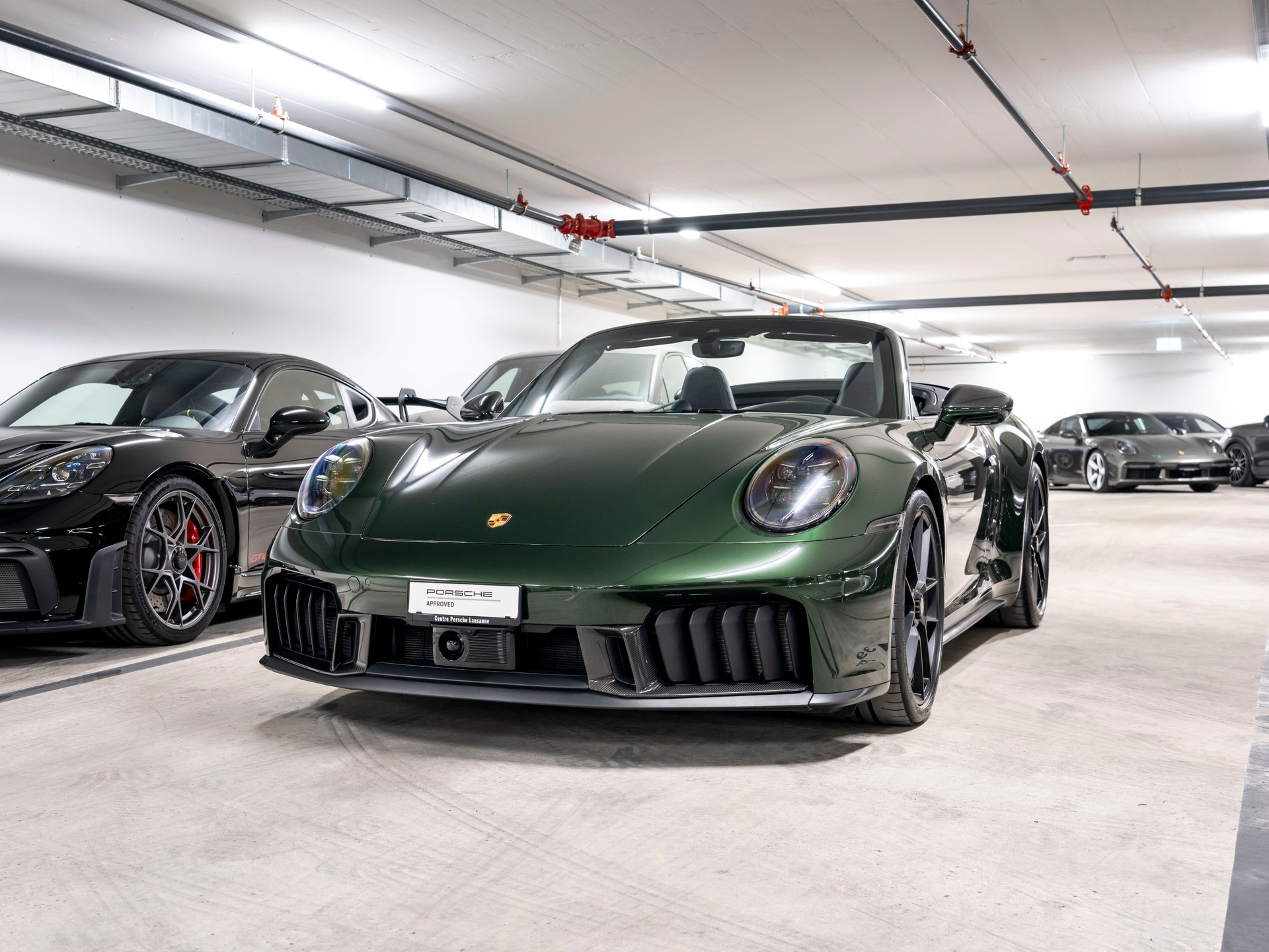 PORSCHE 911 Carrera 4 Cabriolet GTS PDK-image-26