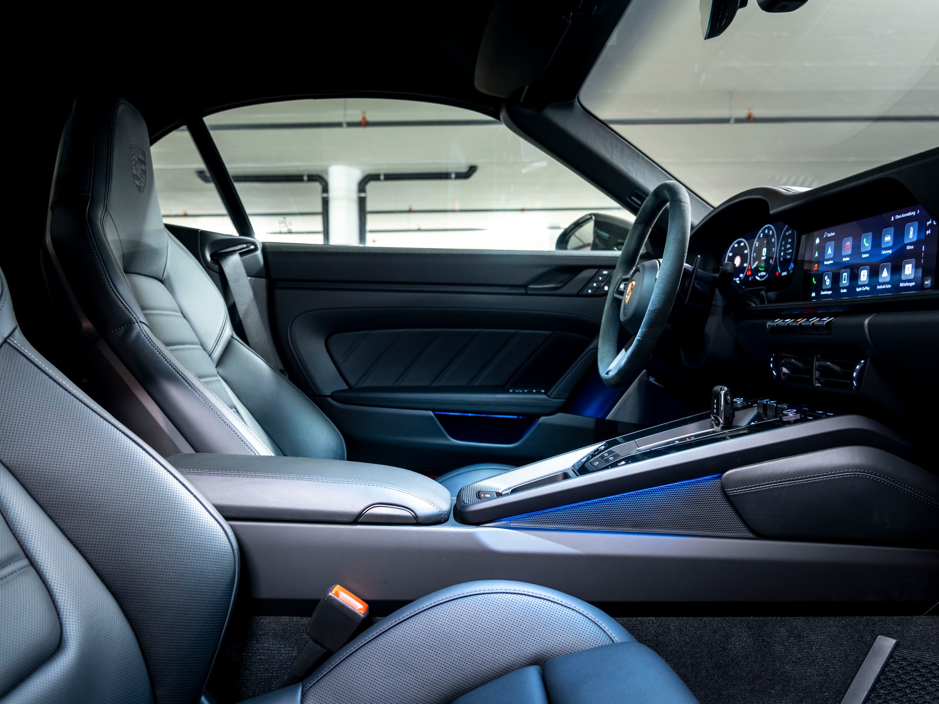 PORSCHE 911 Carrera 4 Cabriolet GTS PDK-image-22