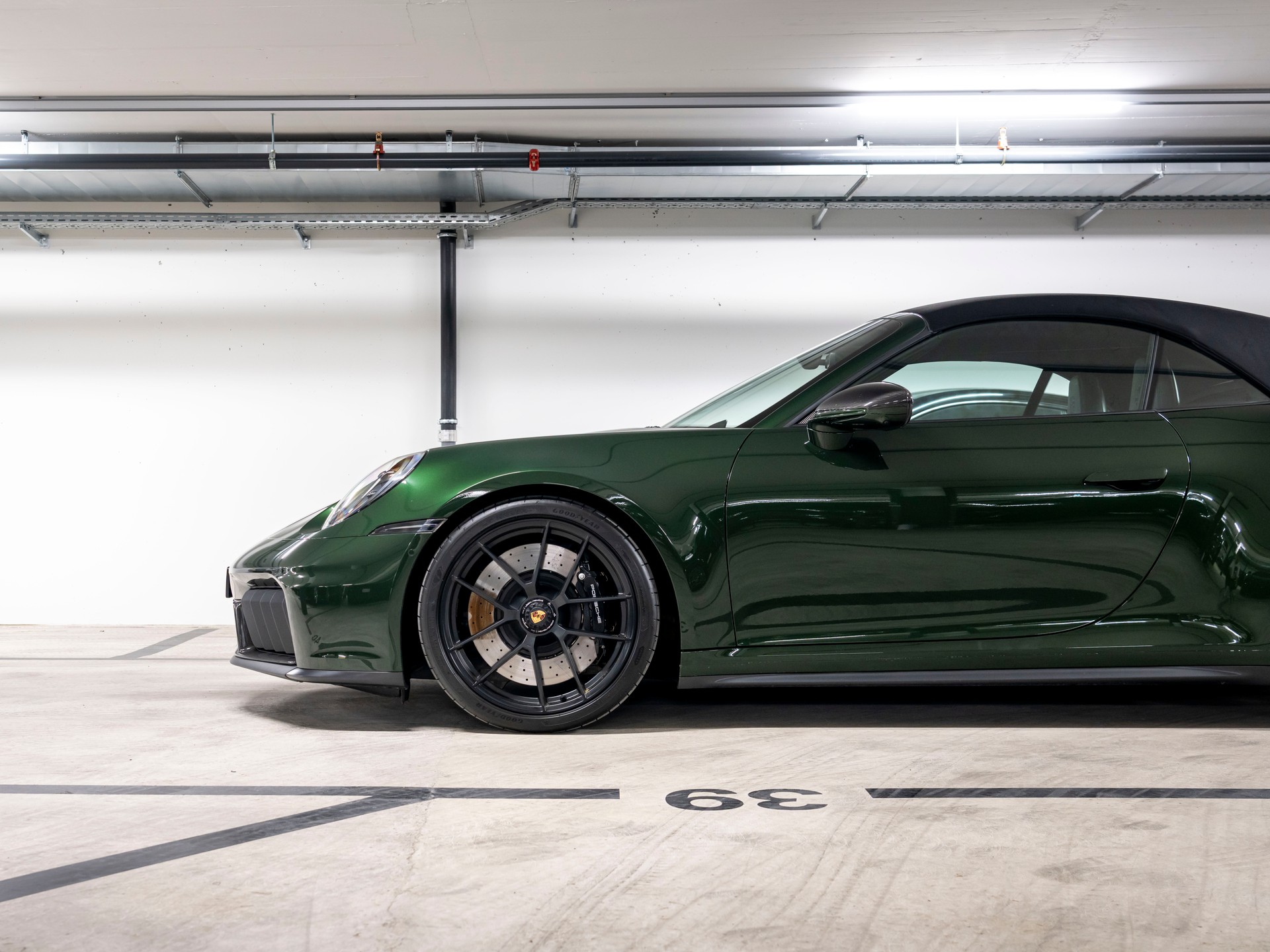 PORSCHE 911 Carrera 4 Cabriolet GTS PDK-image-5