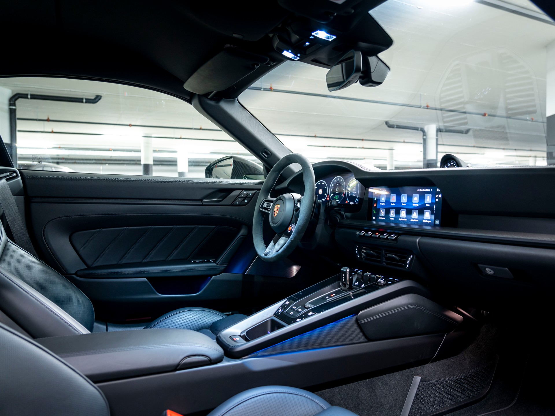 PORSCHE 911 Carrera 4 Cabriolet GTS PDK-image-21
