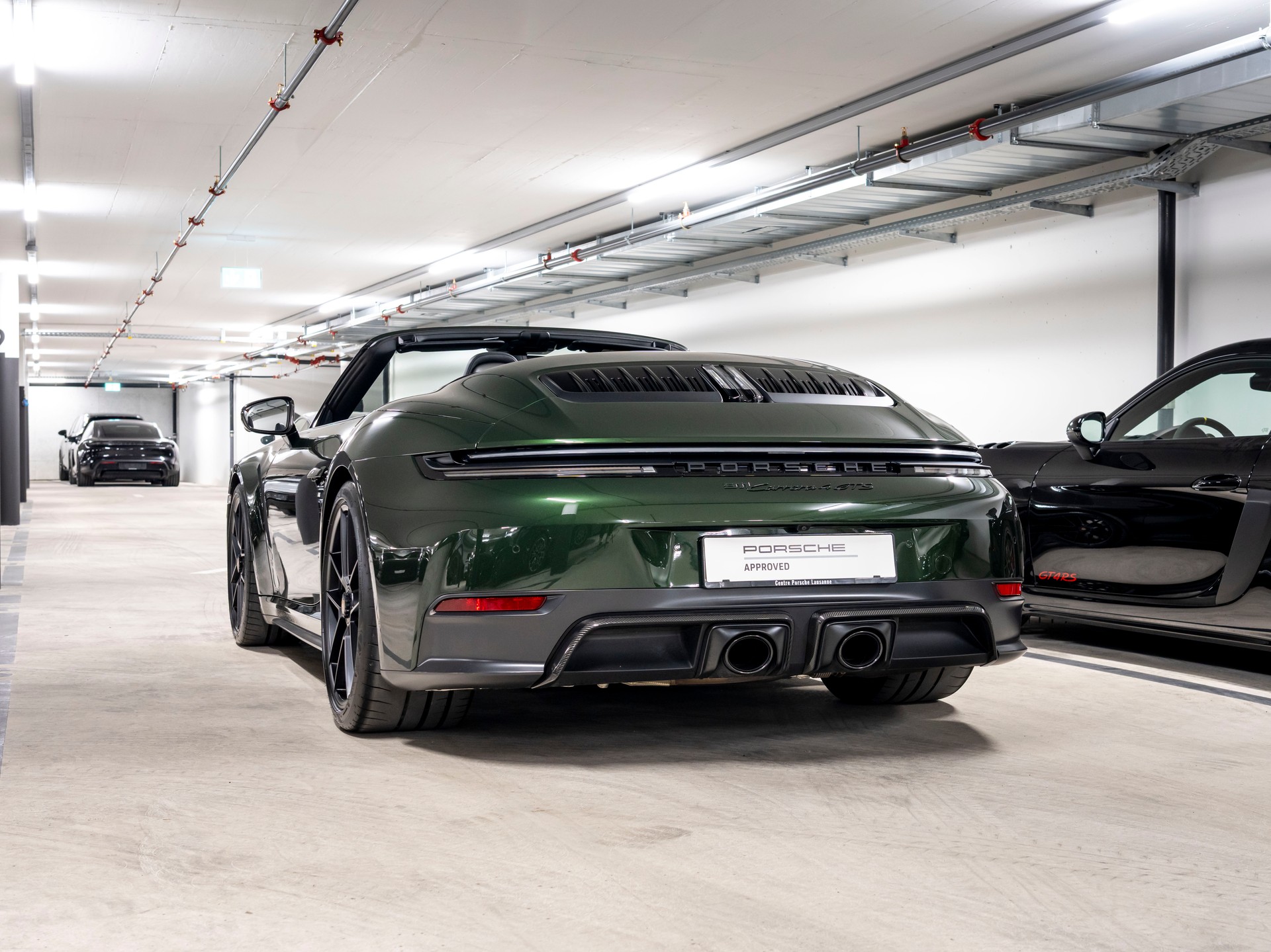 PORSCHE 911 Carrera 4 Cabriolet GTS PDK-image-28