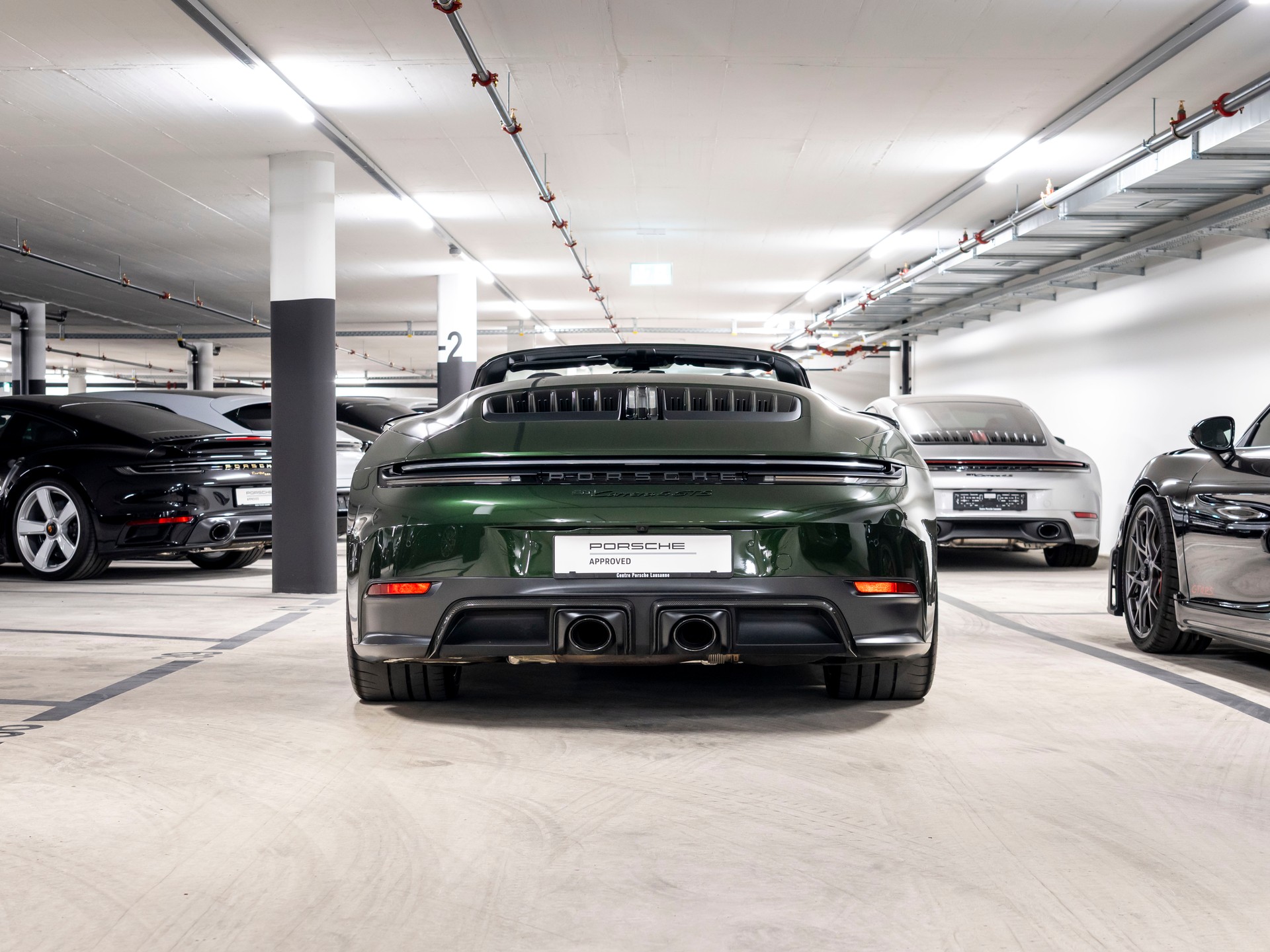 PORSCHE 911 Carrera 4 Cabriolet GTS PDK-image-30